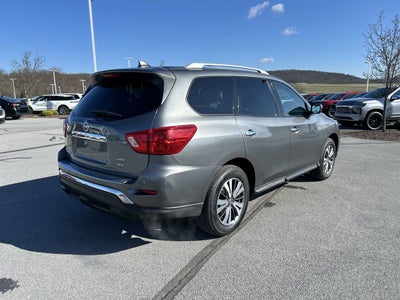 2020 Nissan Pathfinder SV