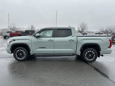 2022 Toyota Tundra 4WD SR5
