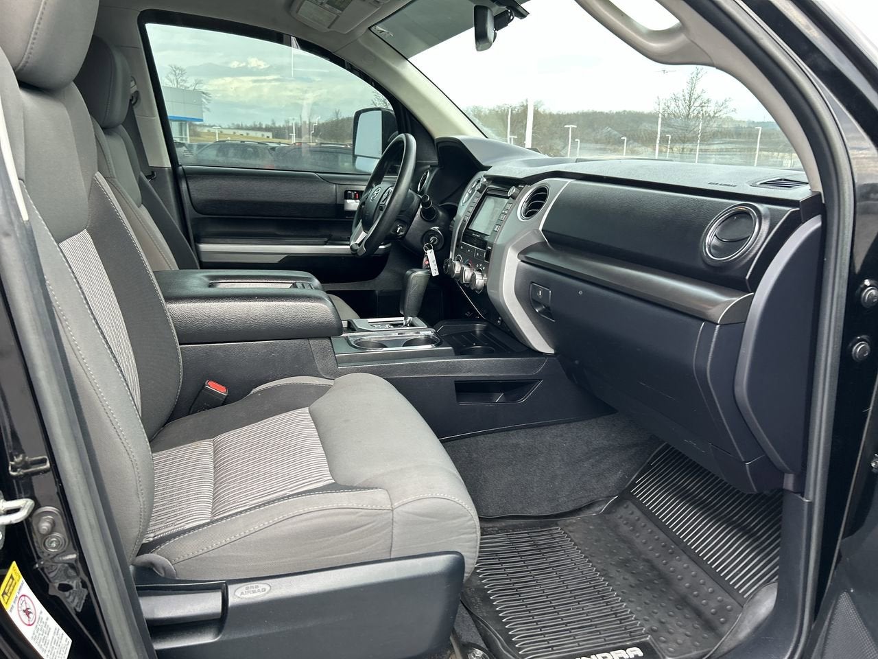 2017 Toyota Tundra 4WD SR