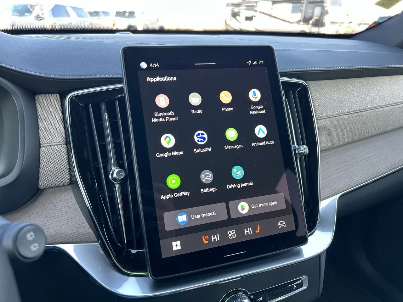 2026 Volvo XC90 Plus