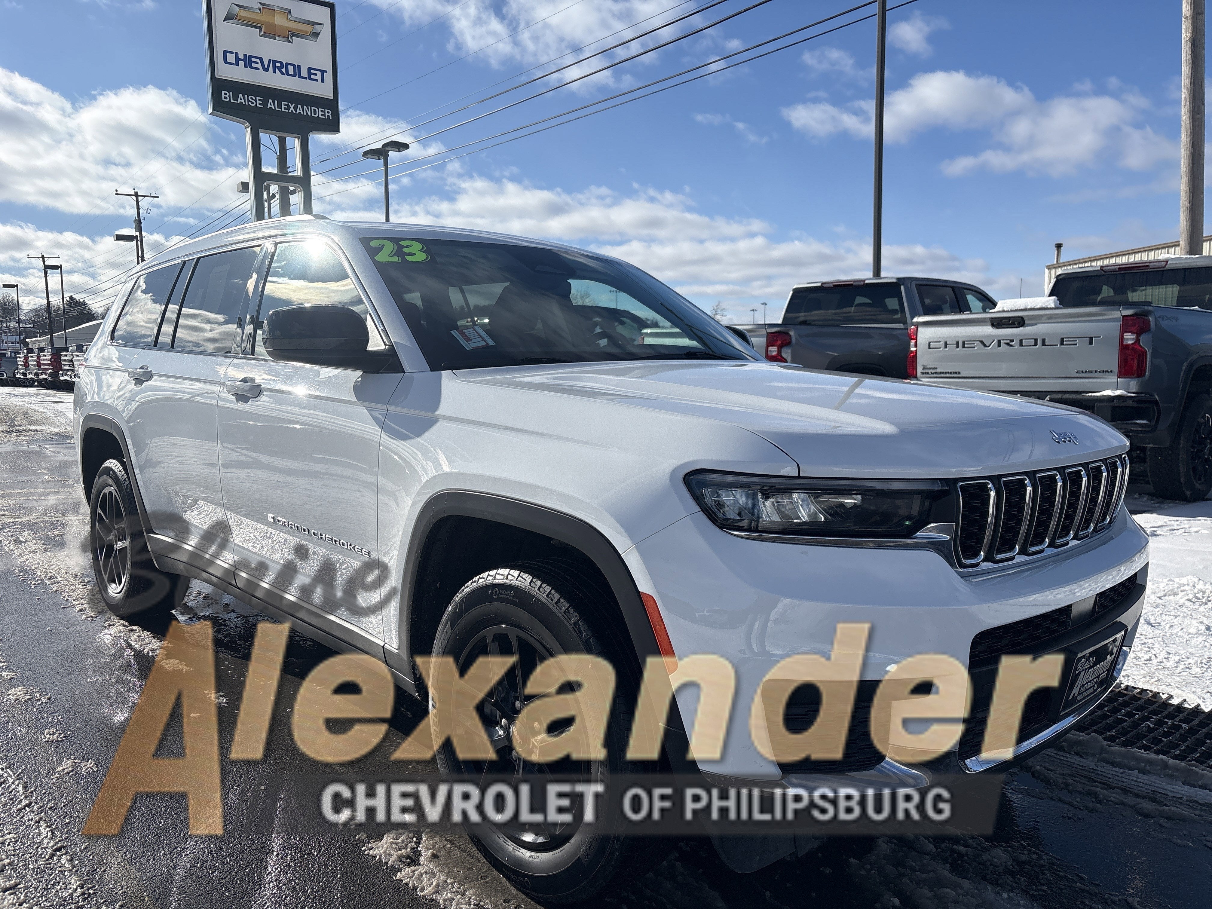 2023 Jeep Grand Cherokee L Laredo