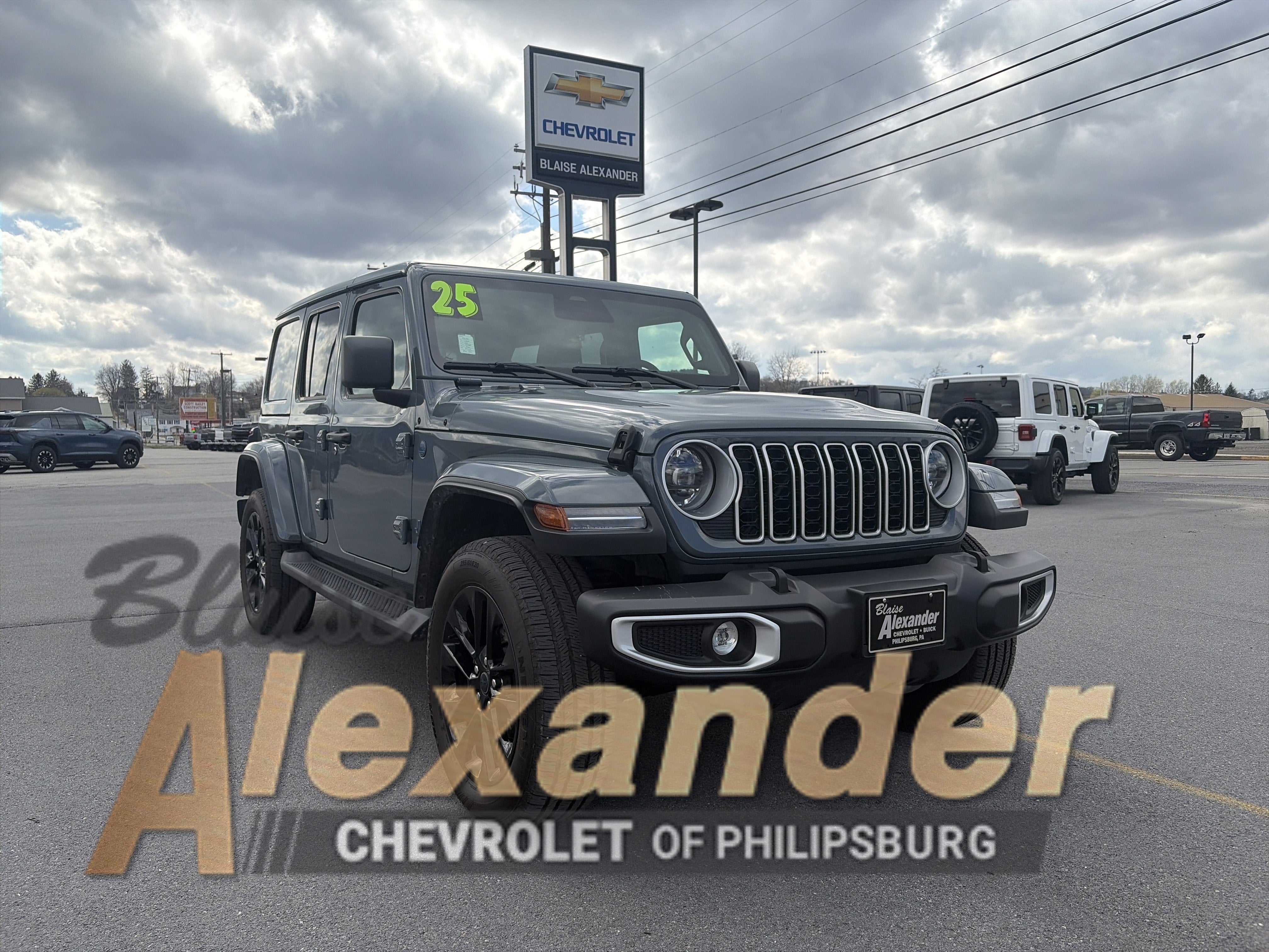 2025 Jeep Wrangler 4xe Sahara