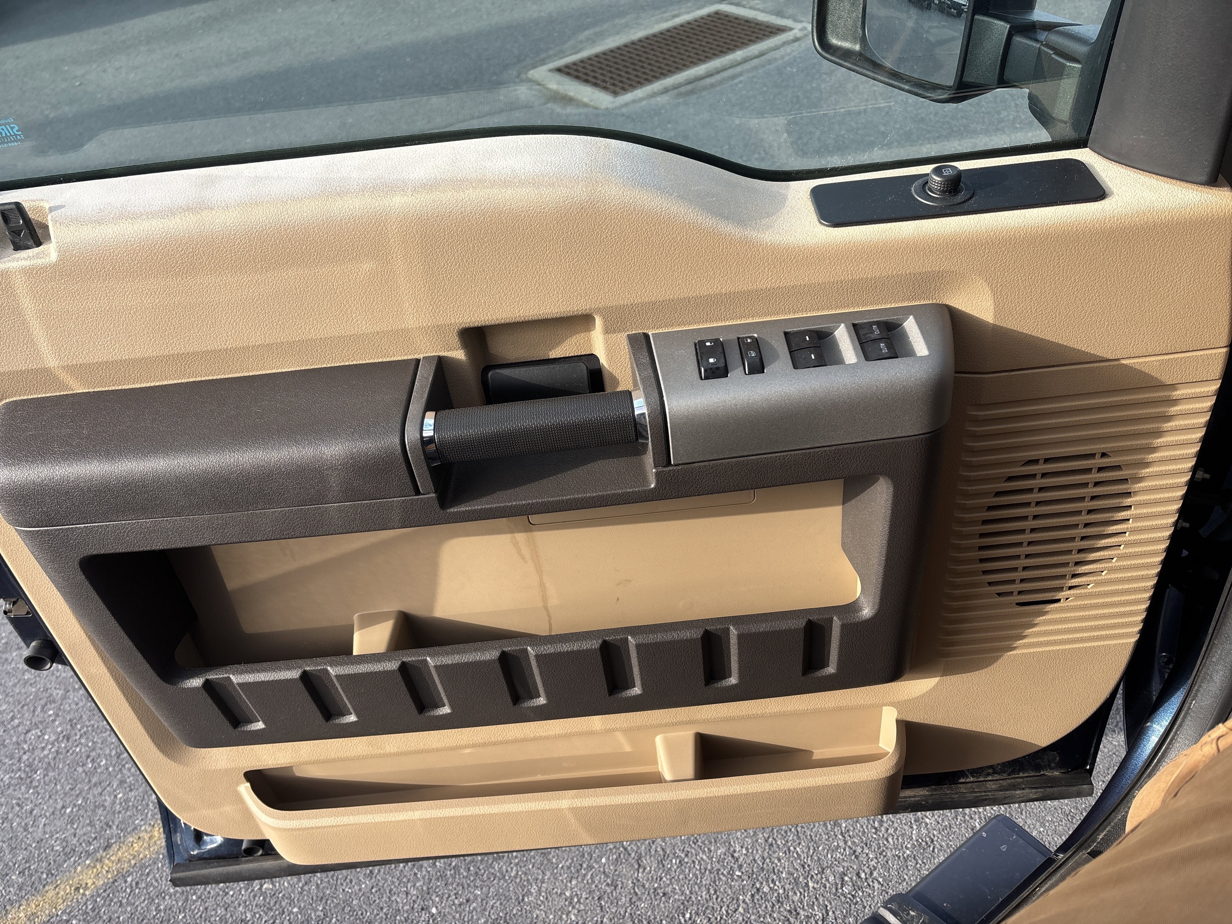 2016 Ford Super Duty F-350 DRW Lariat