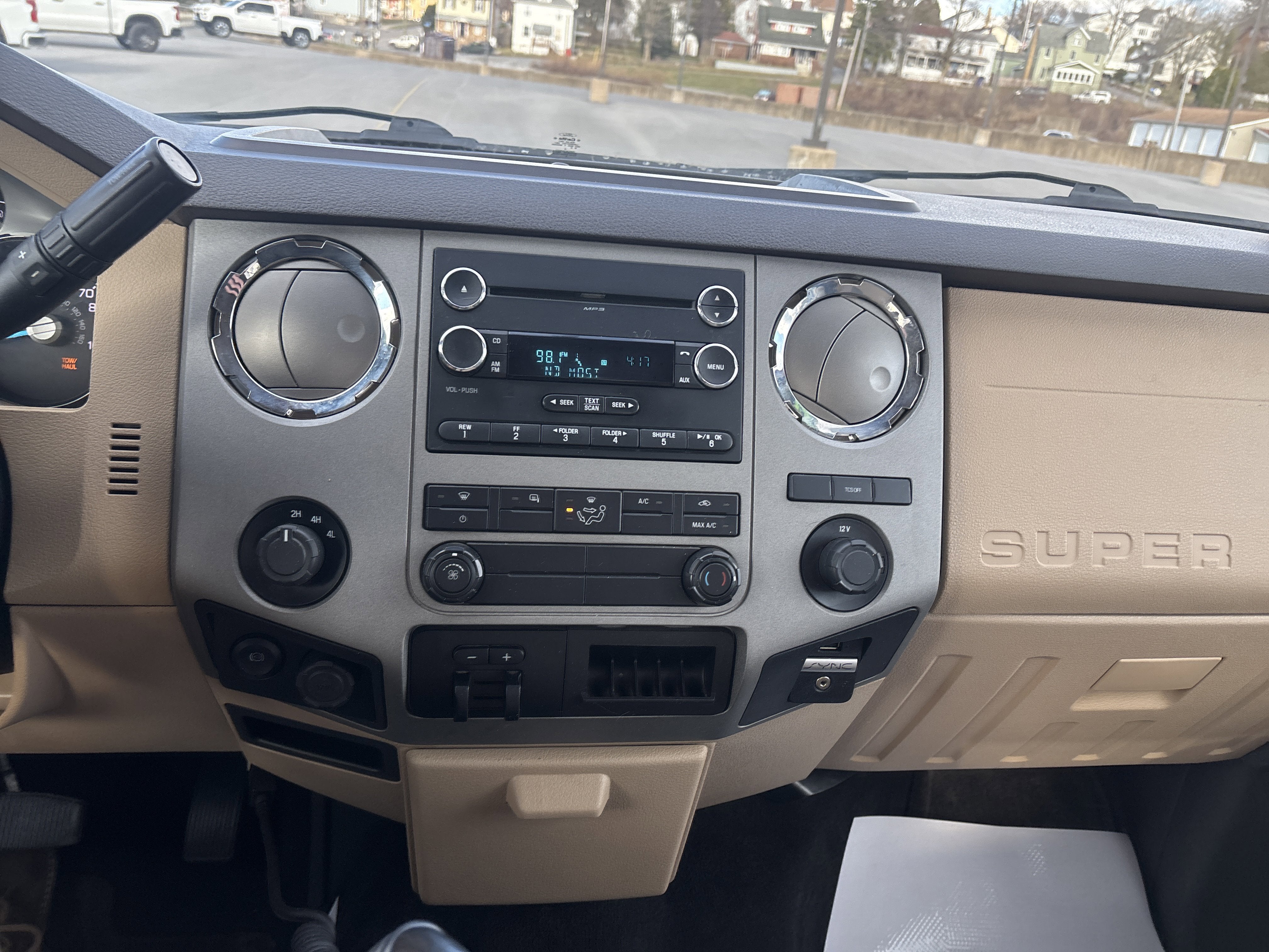 2016 Ford Super Duty F-350 DRW Lariat