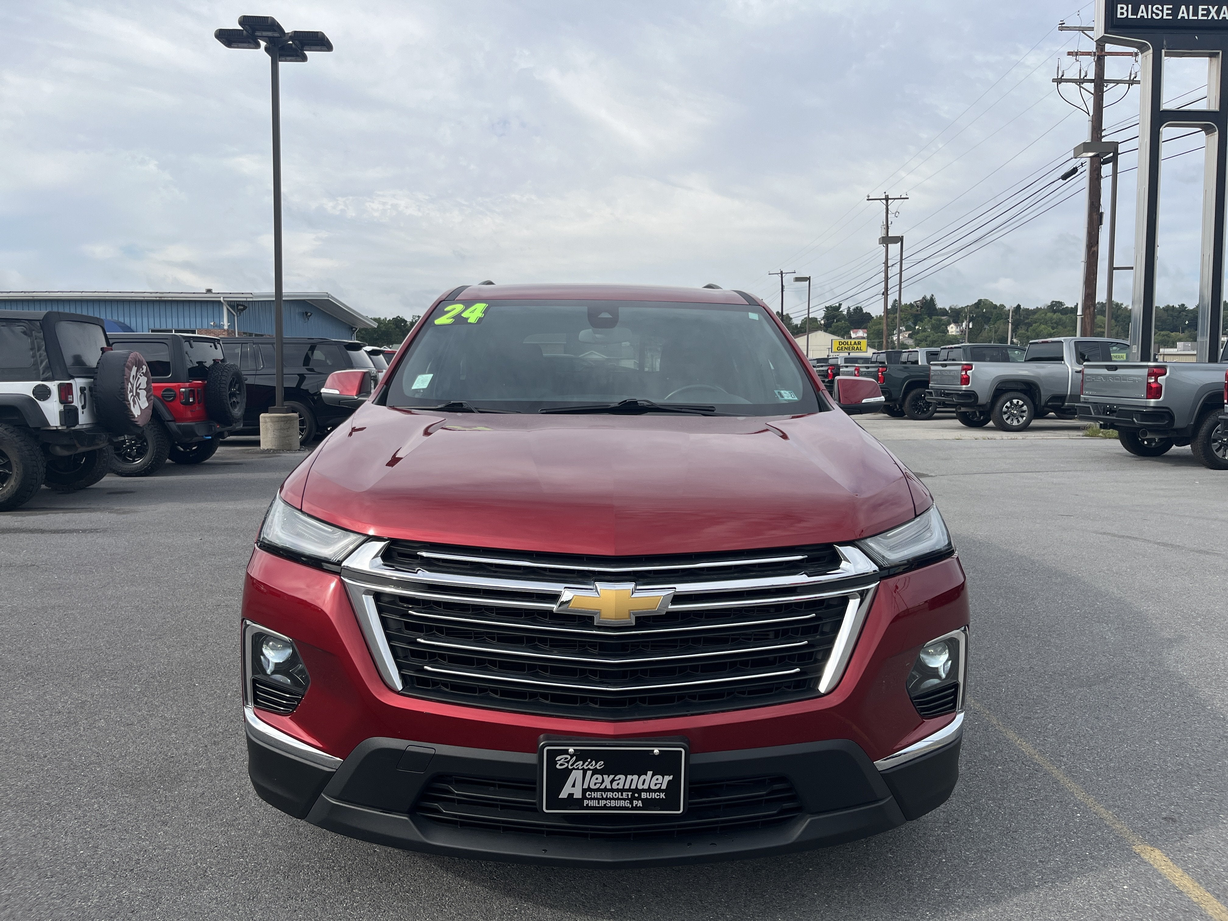2024 Chevrolet Traverse Limited LT Cloth