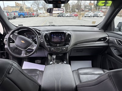 2023 Chevrolet Traverse LT Leather