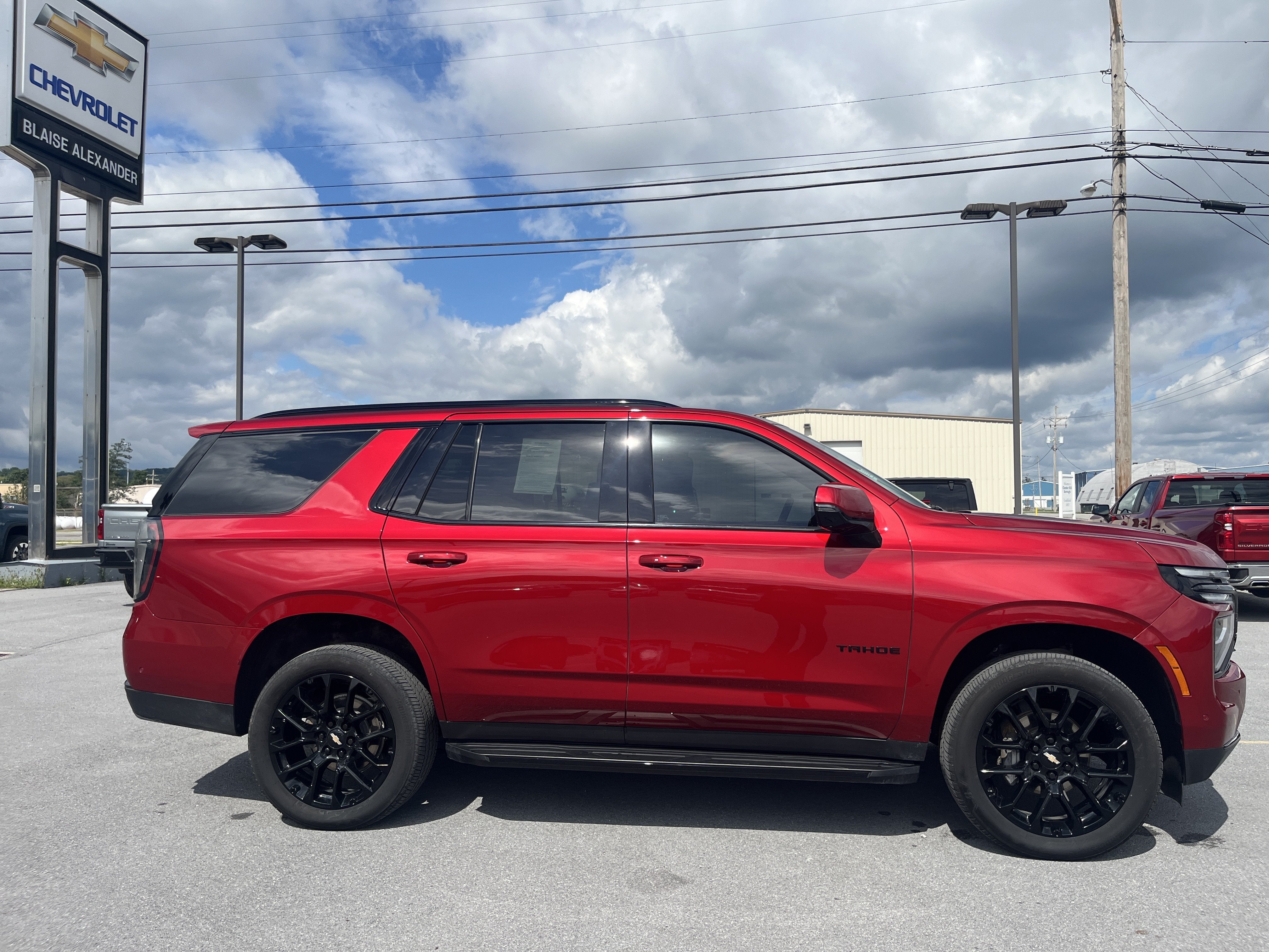 2025 Chevrolet Tahoe RST