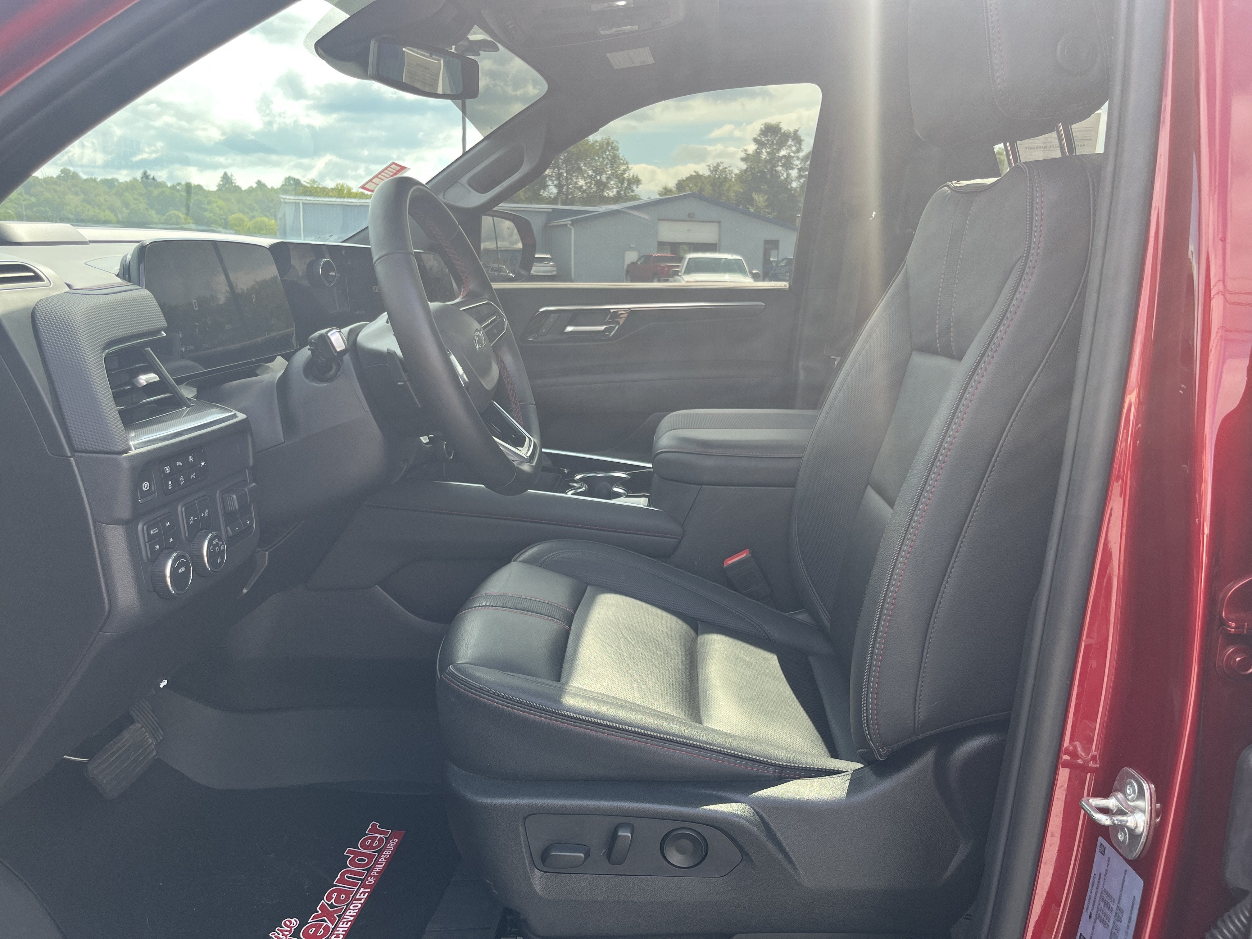 2025 Chevrolet Tahoe RST