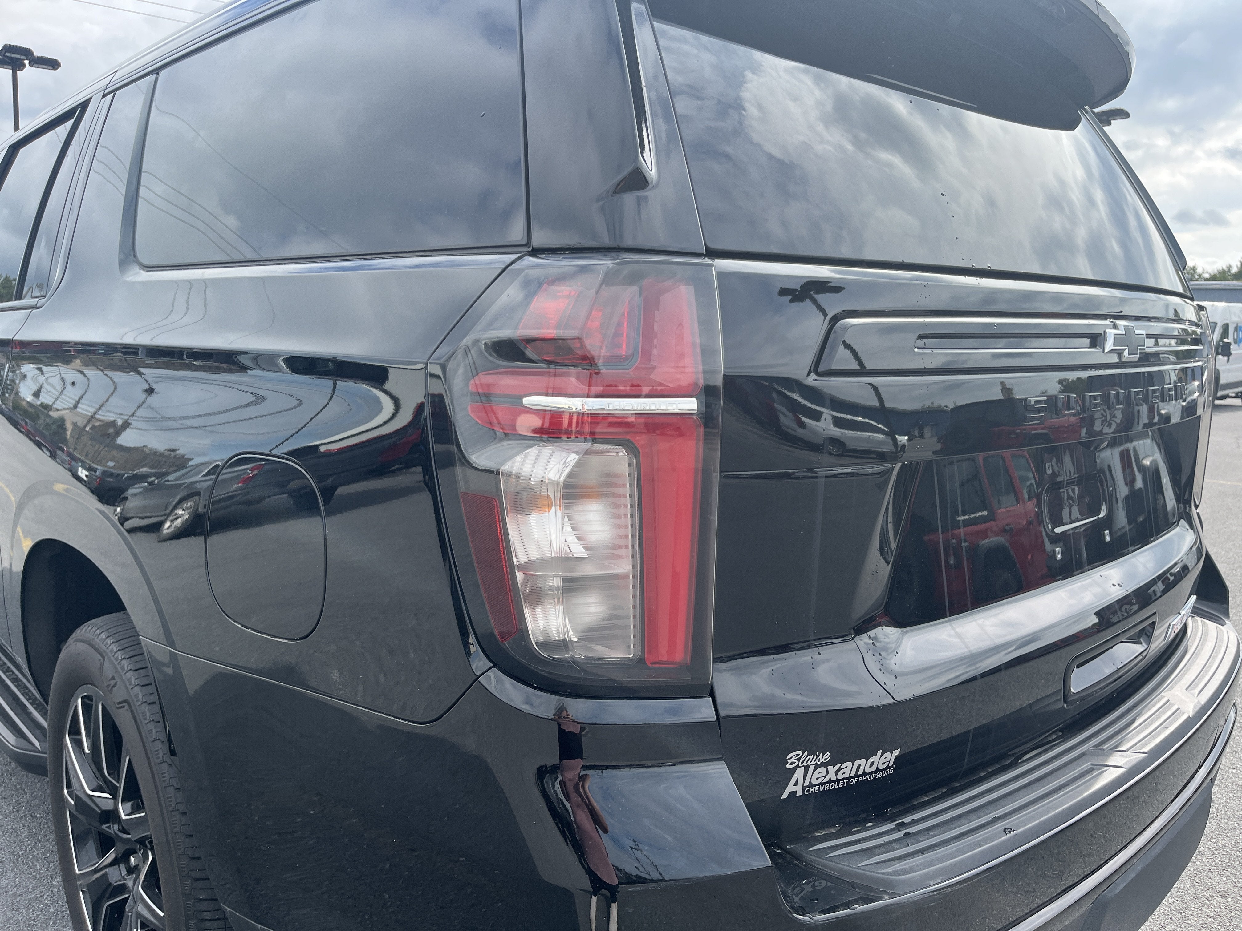 2024 Chevrolet Suburban RST