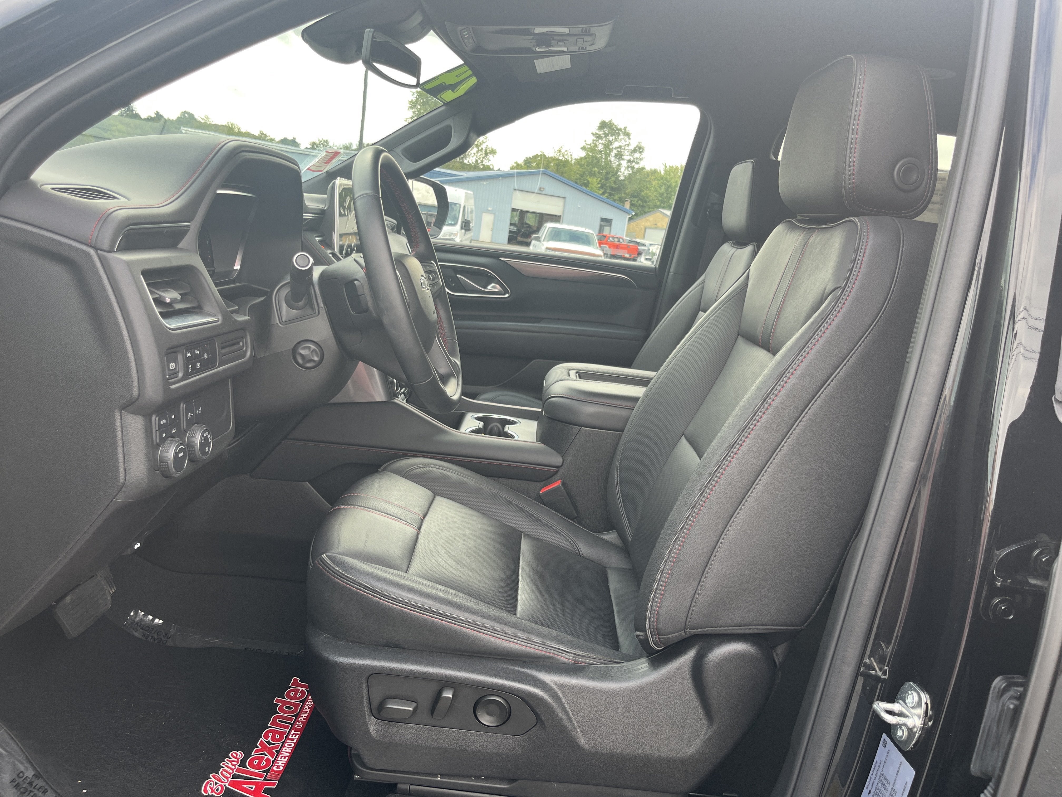 2024 Chevrolet Suburban RST