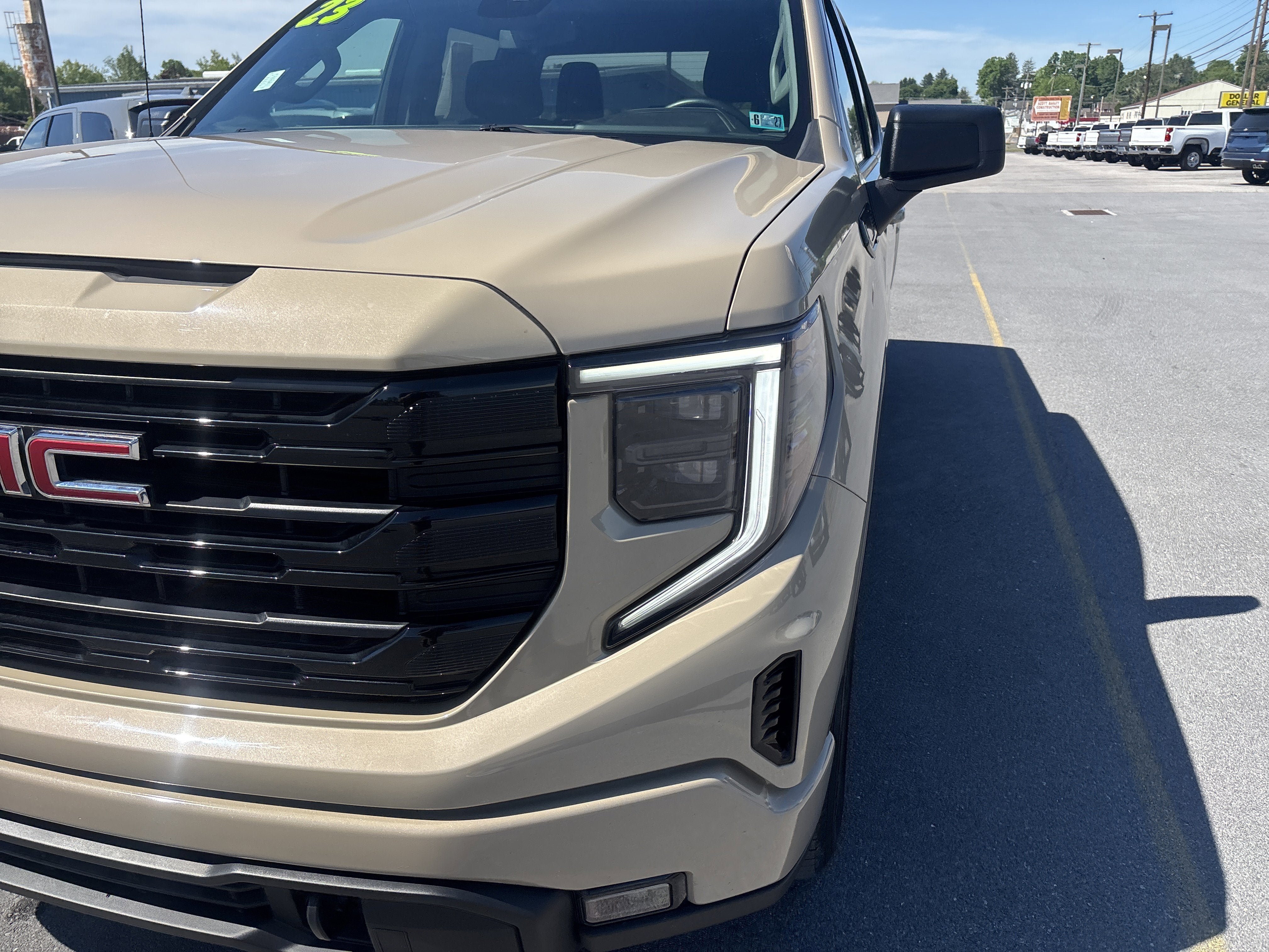 2023 GMC Sierra 1500 Elevation