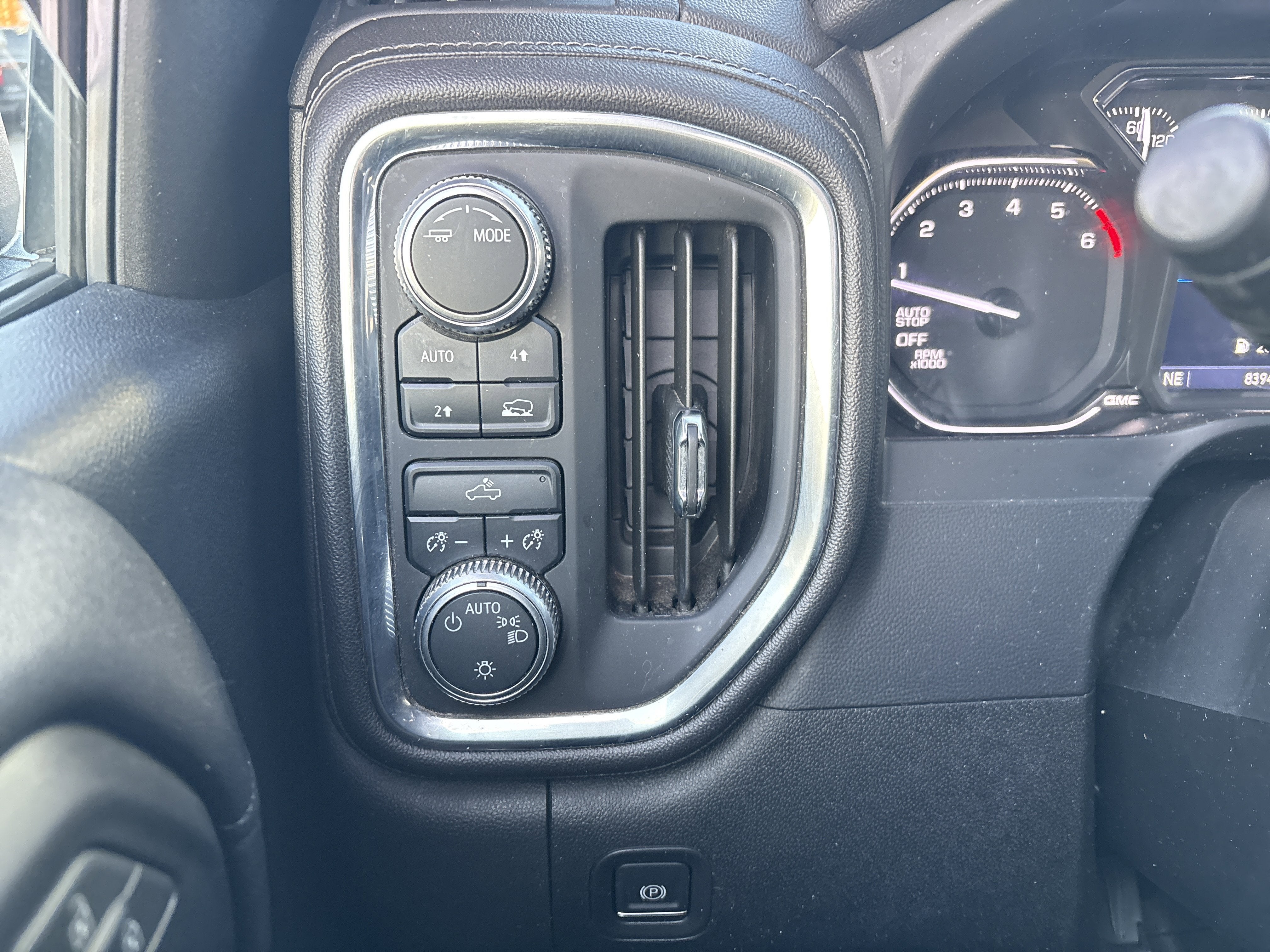 2020 GMC Sierra 1500 SLE