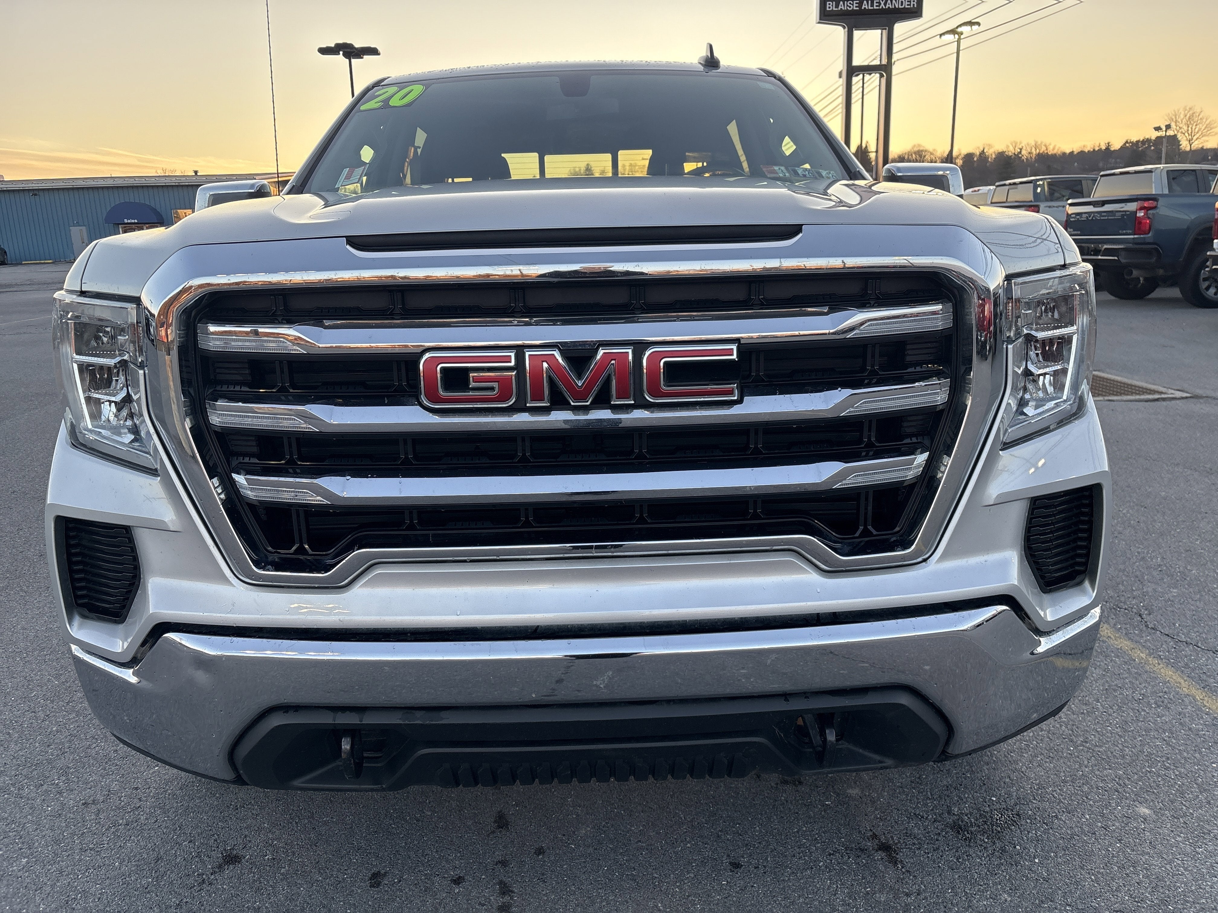 2020 GMC Sierra 1500 SLE