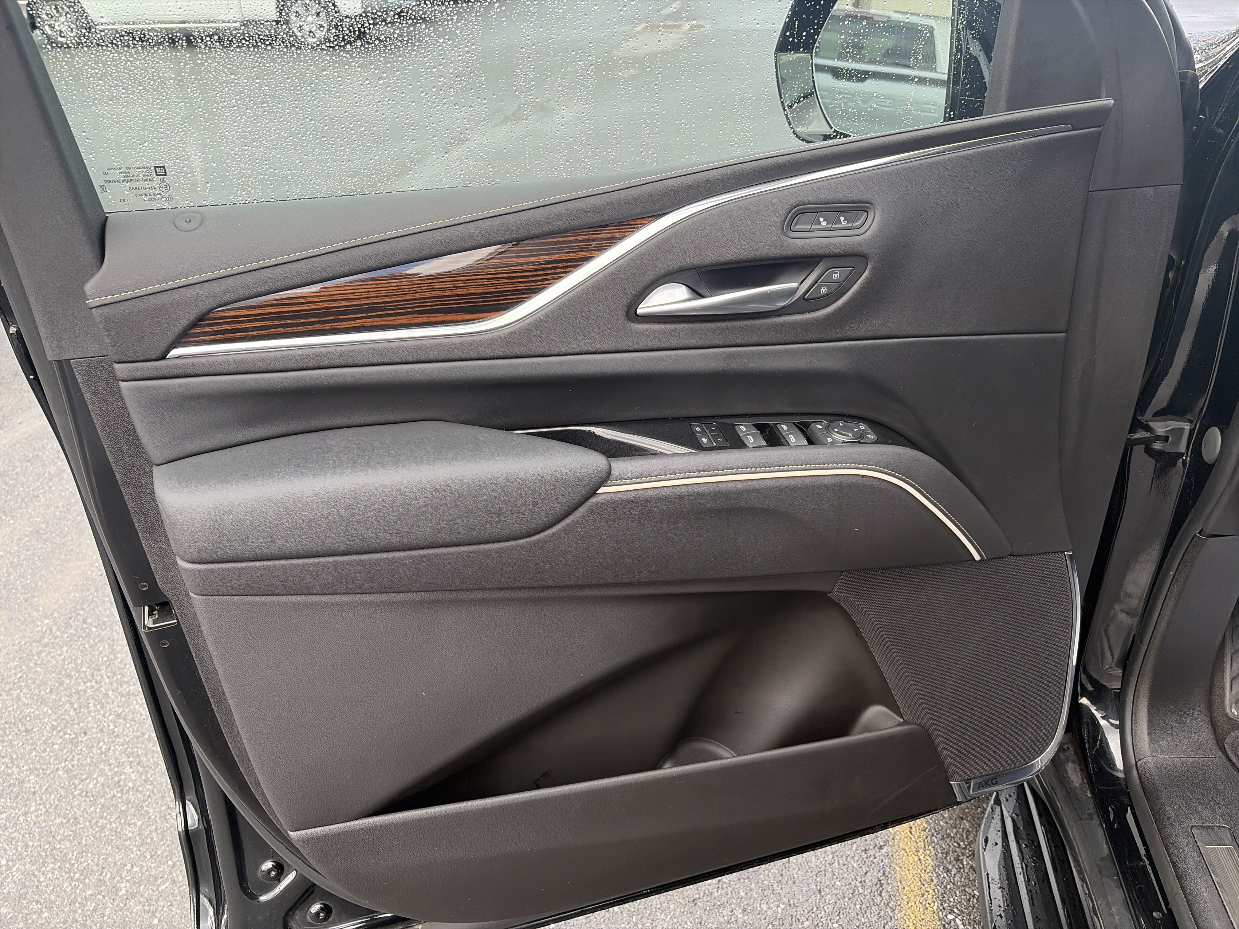 2023 Cadillac Escalade ESV 4WD Luxury