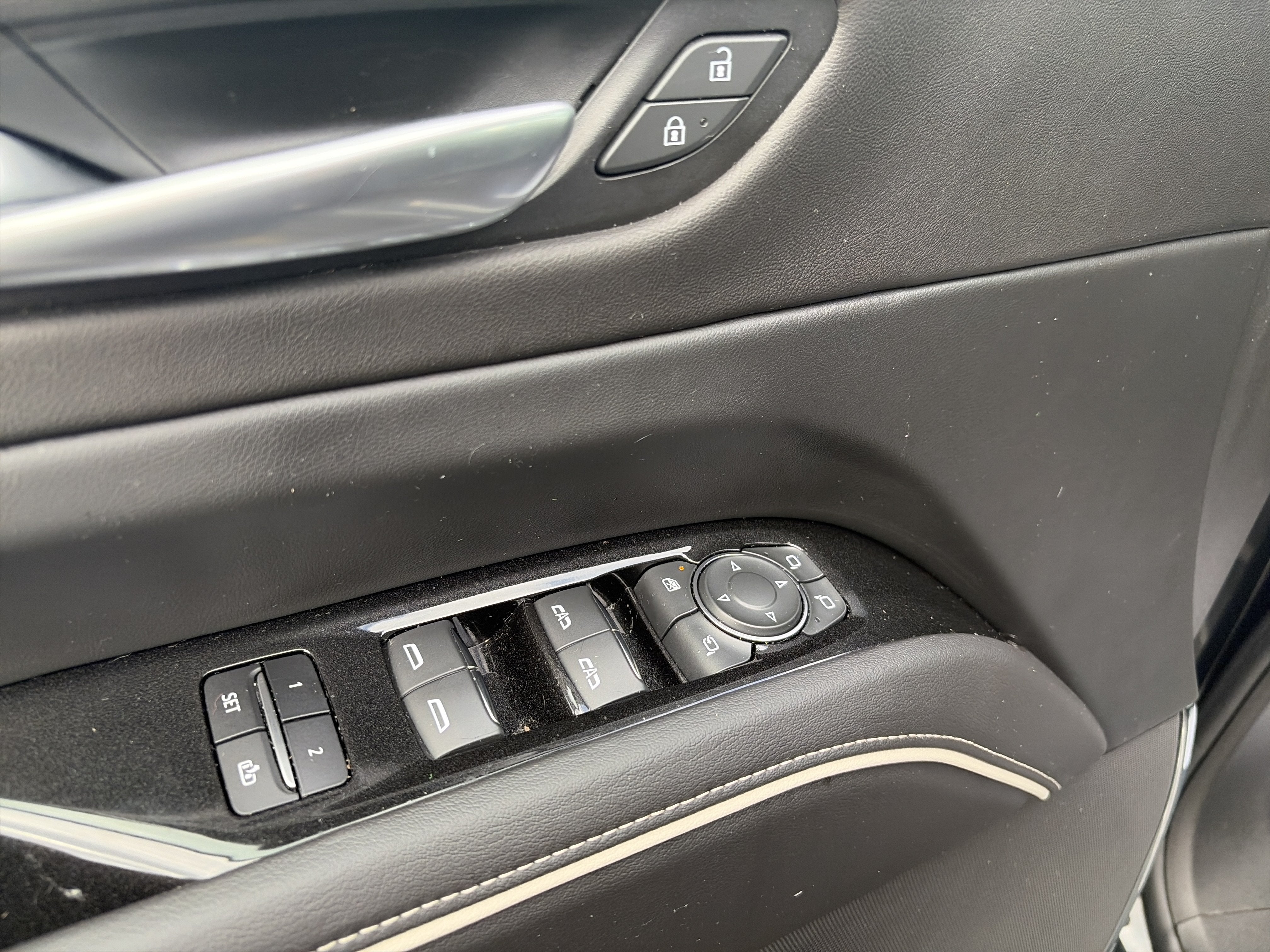 2023 Cadillac Escalade ESV 4WD Luxury