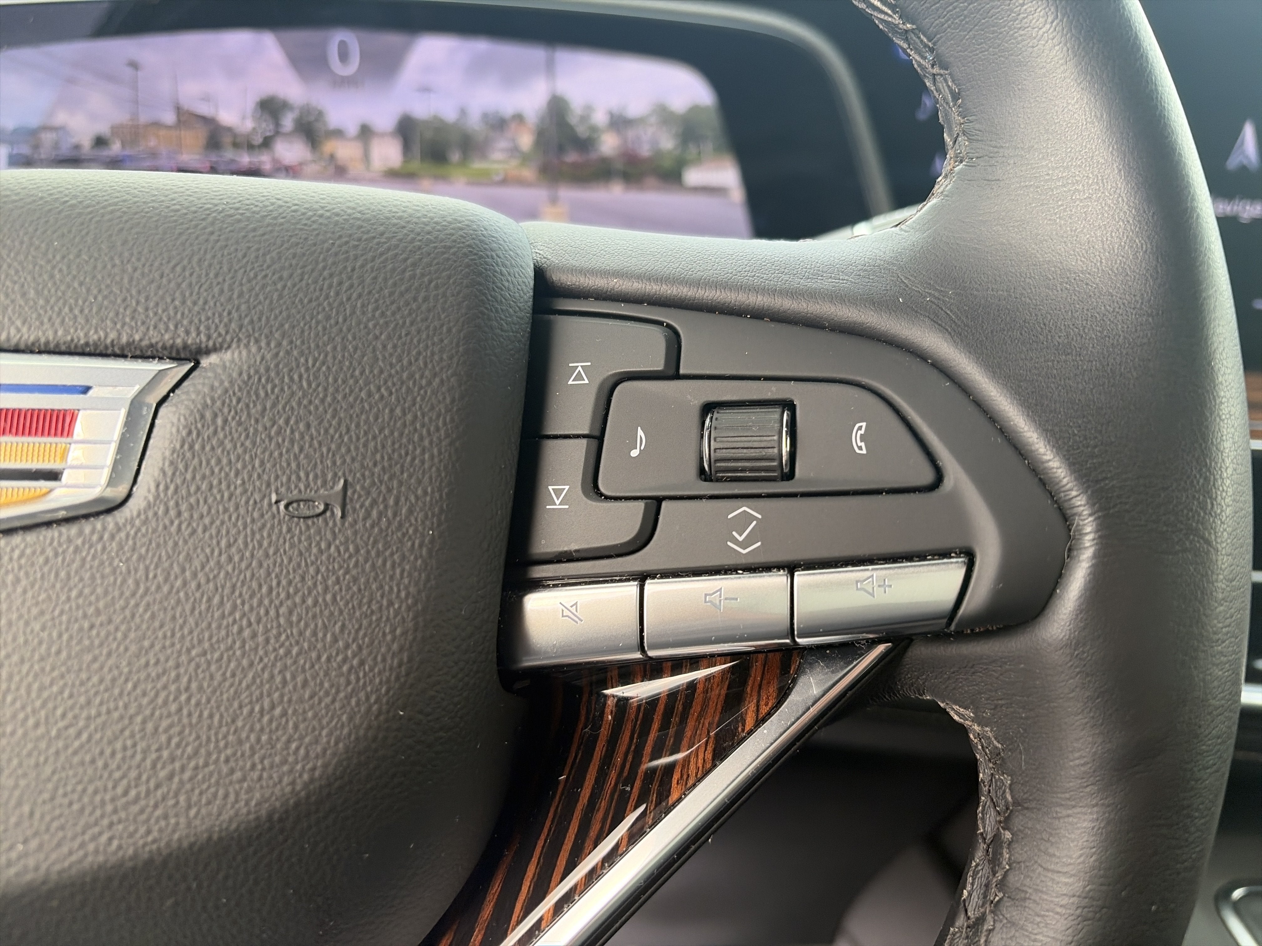 2023 Cadillac Escalade ESV 4WD Luxury
