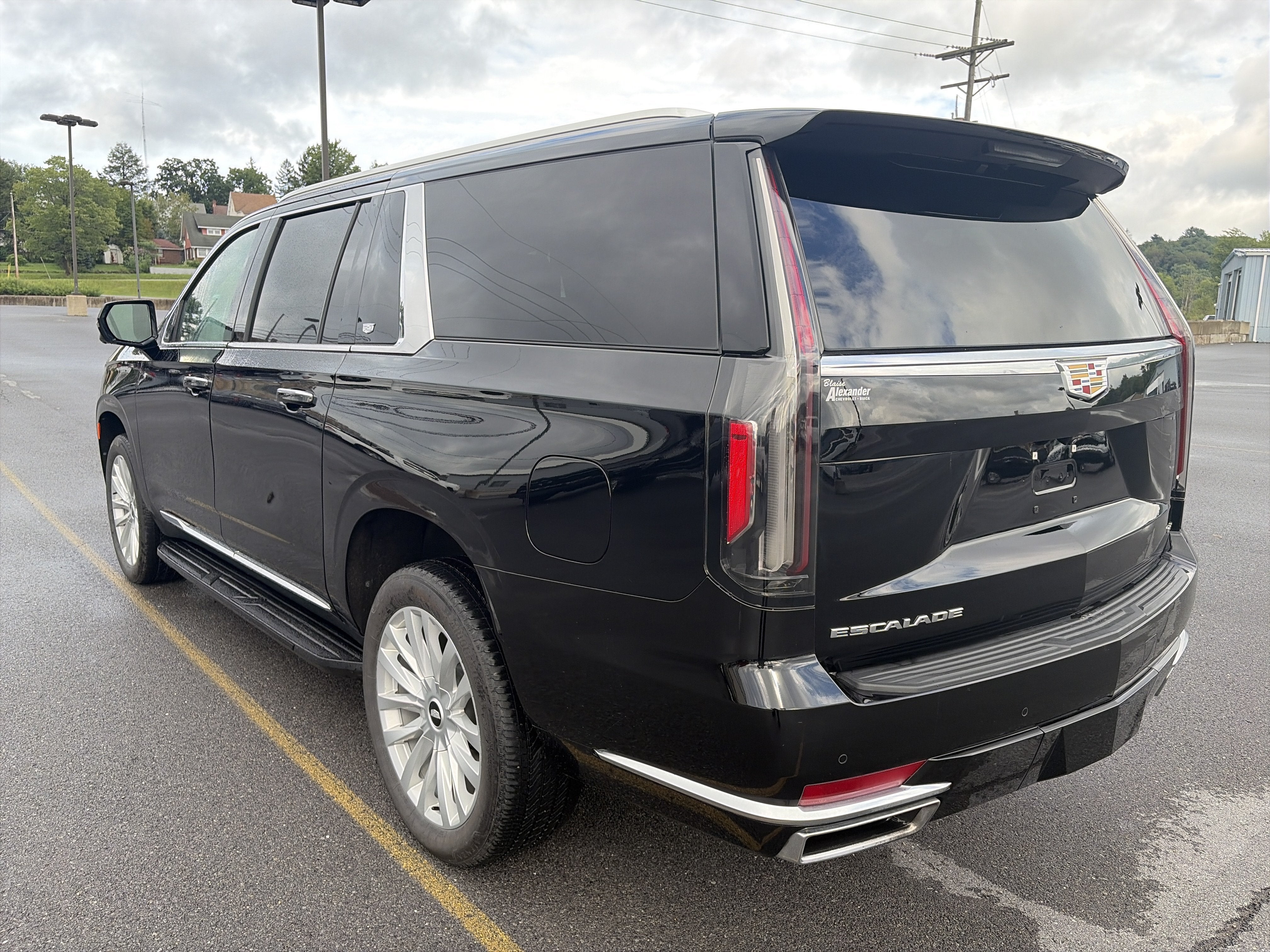 2023 Cadillac Escalade ESV 4WD Luxury