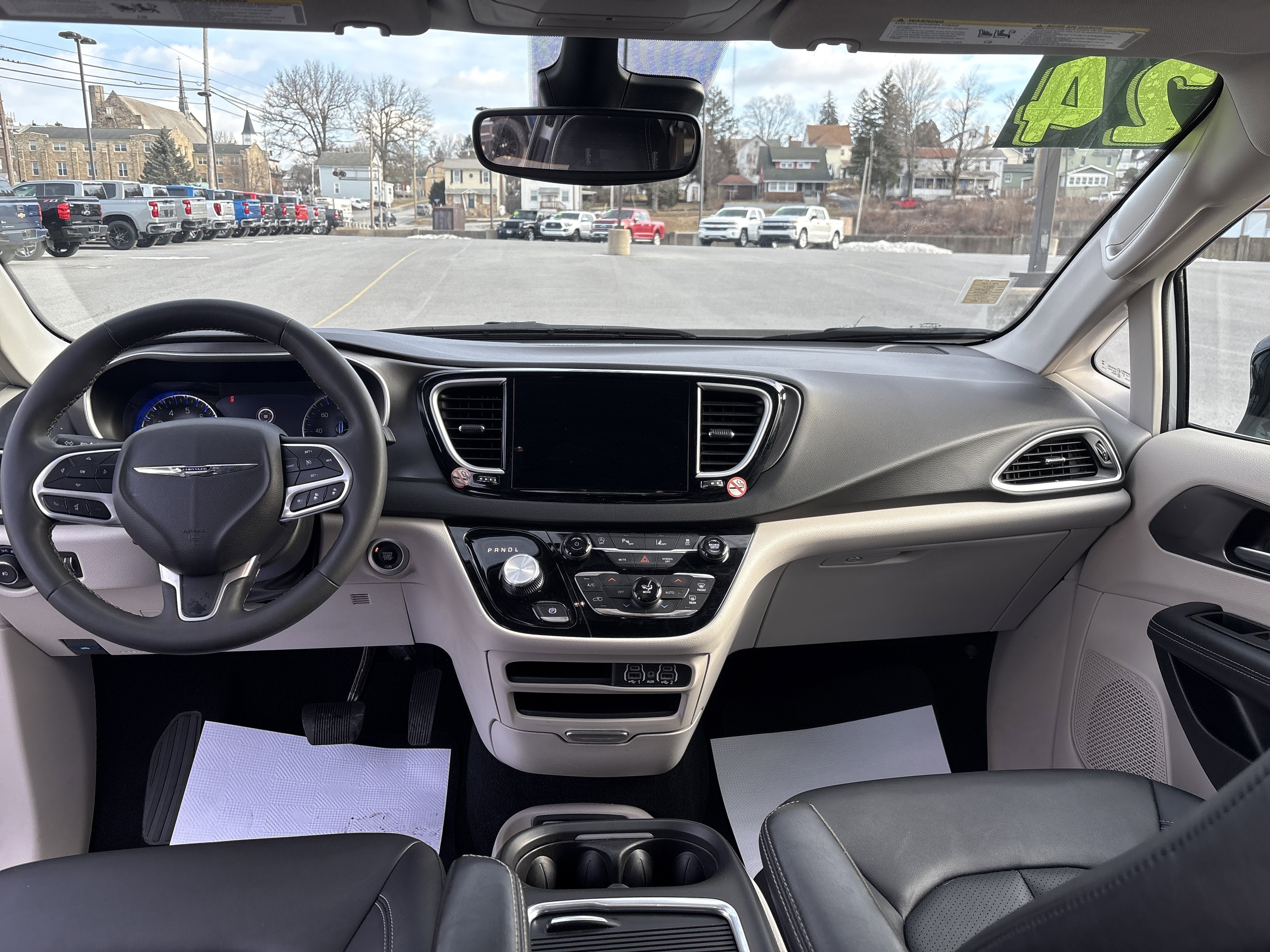 2024 Chrysler Pacifica Touring L