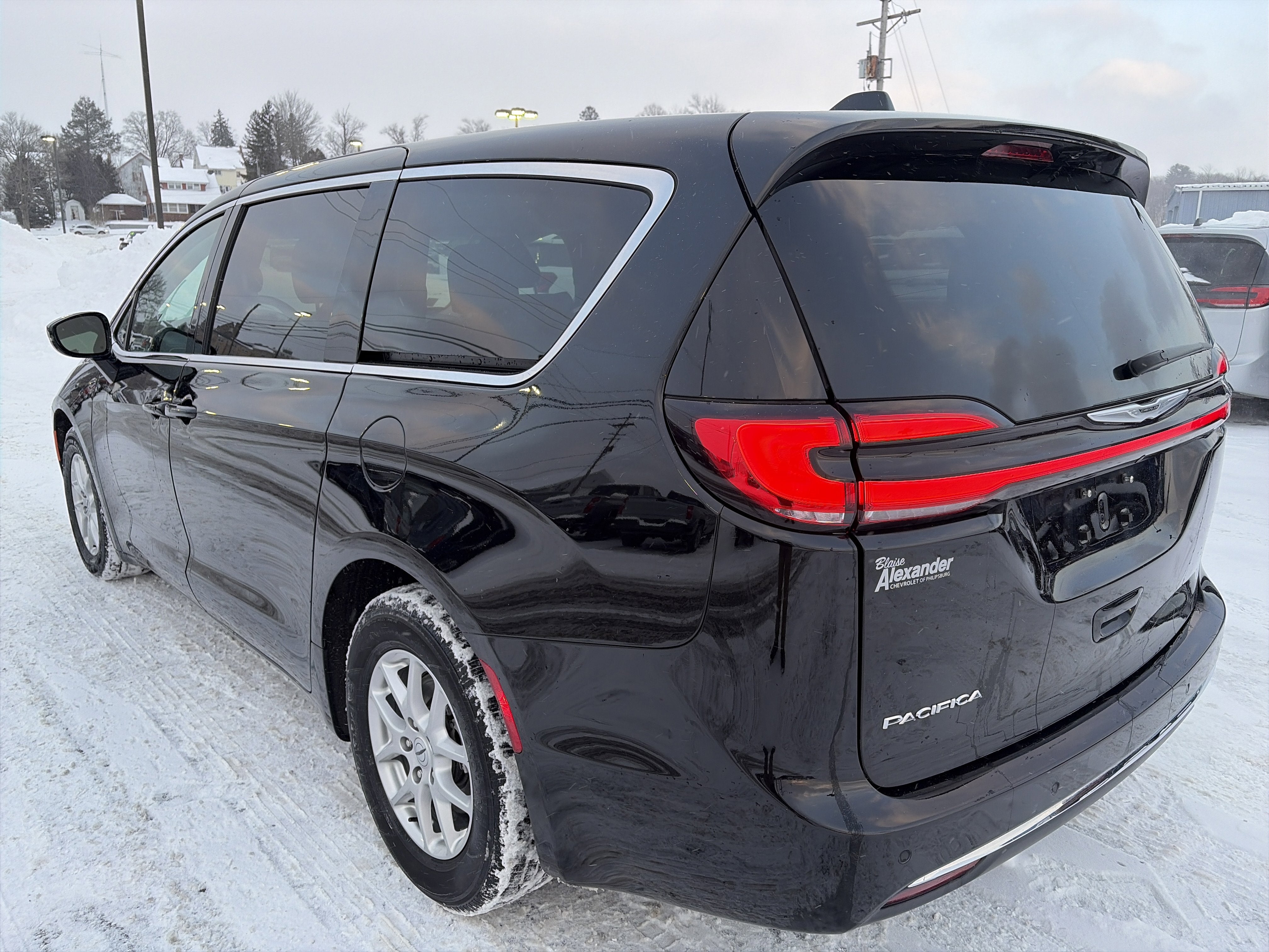 2024 Chrysler Pacifica Touring L