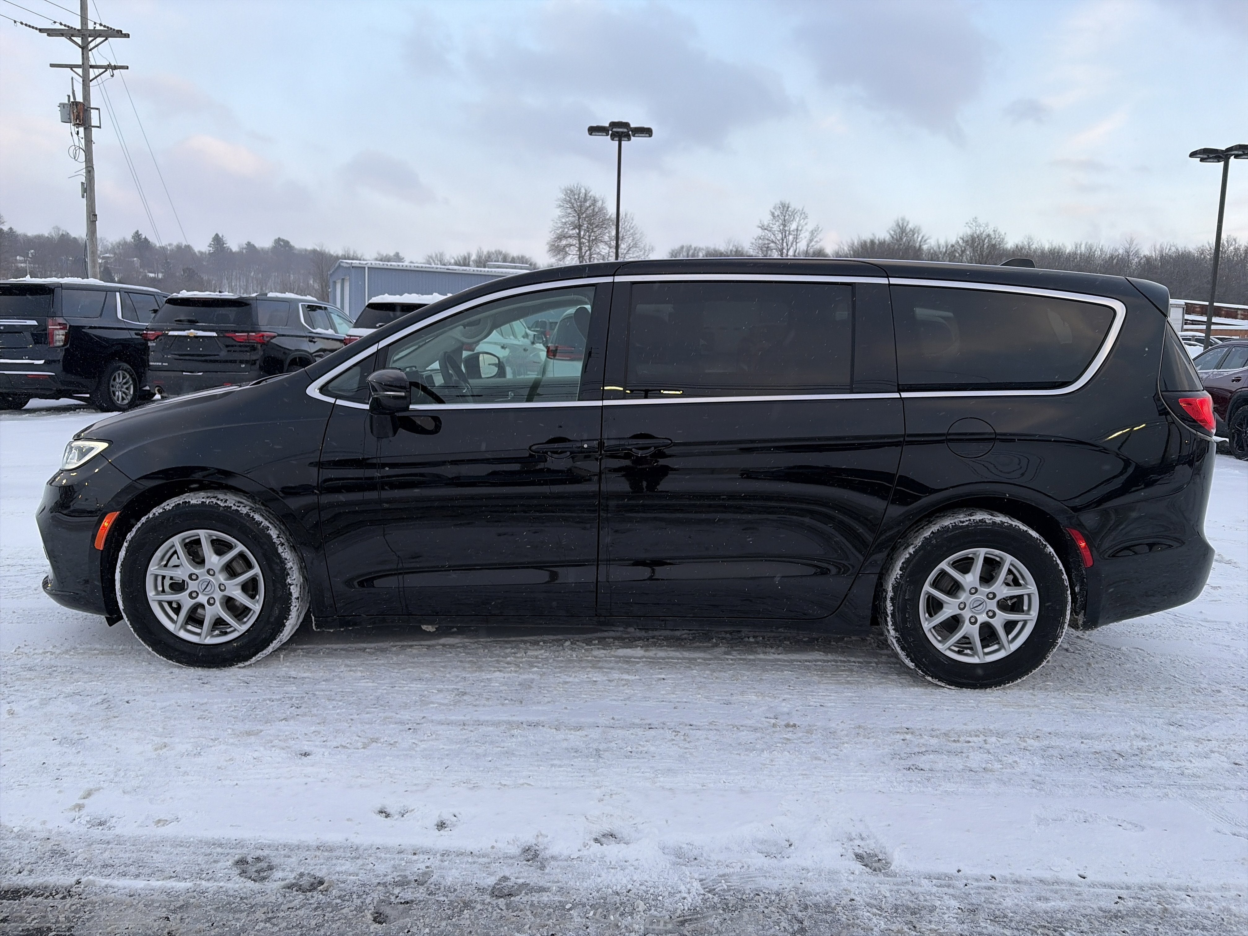 2024 Chrysler Pacifica Touring L