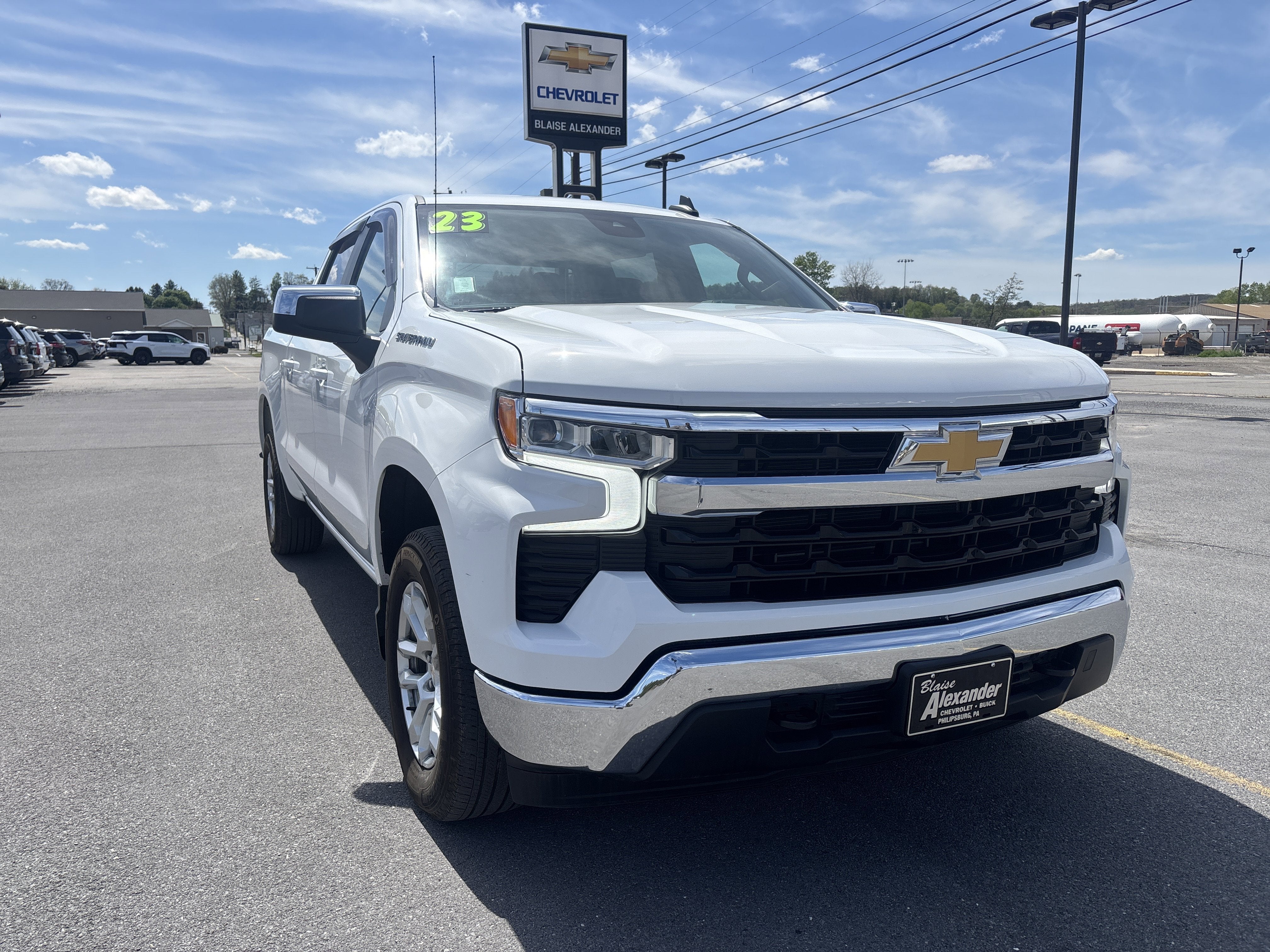2023 Chevrolet Silverado 1500 LT (2FL)