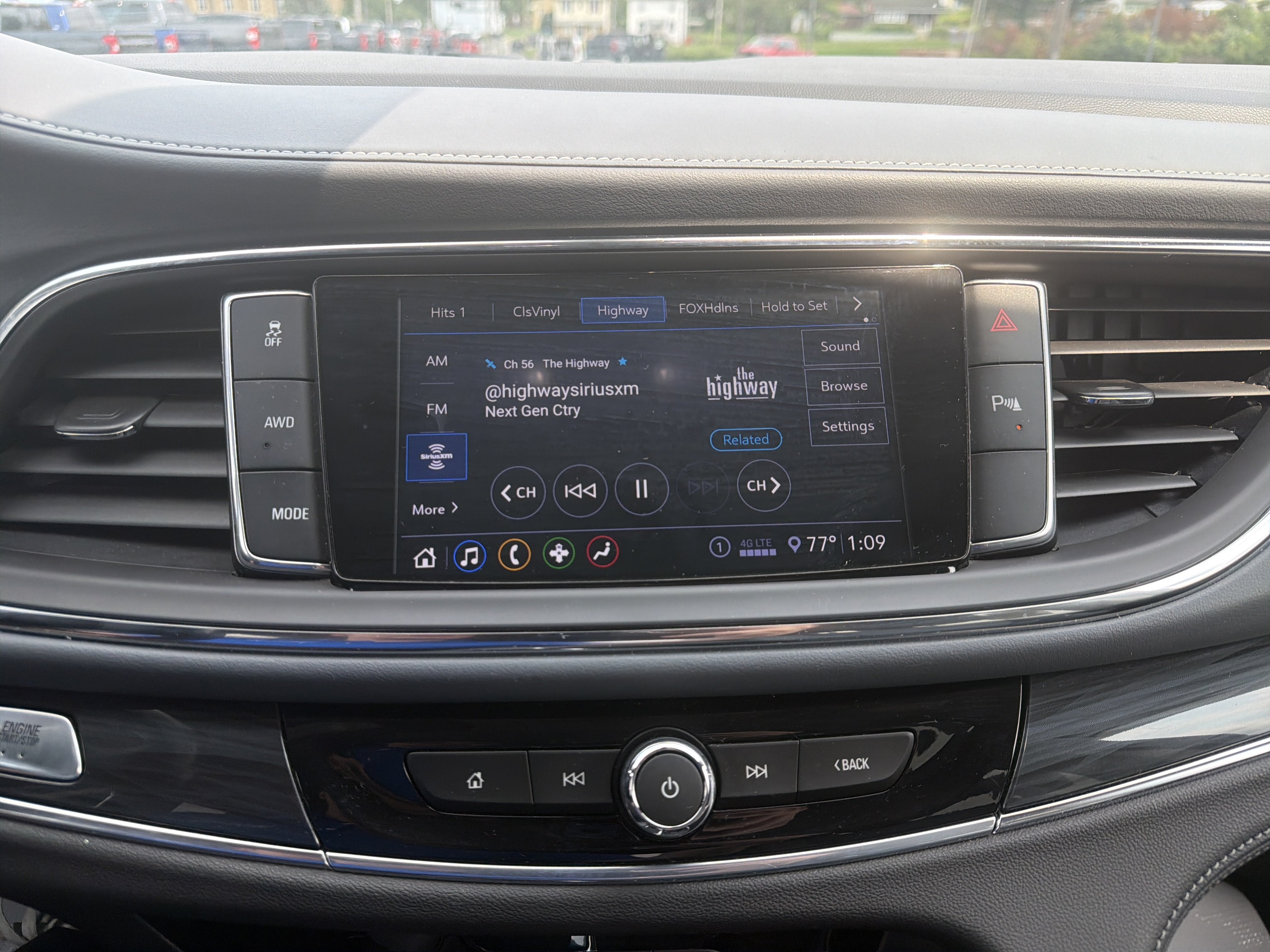 2021 Buick Enclave Essence