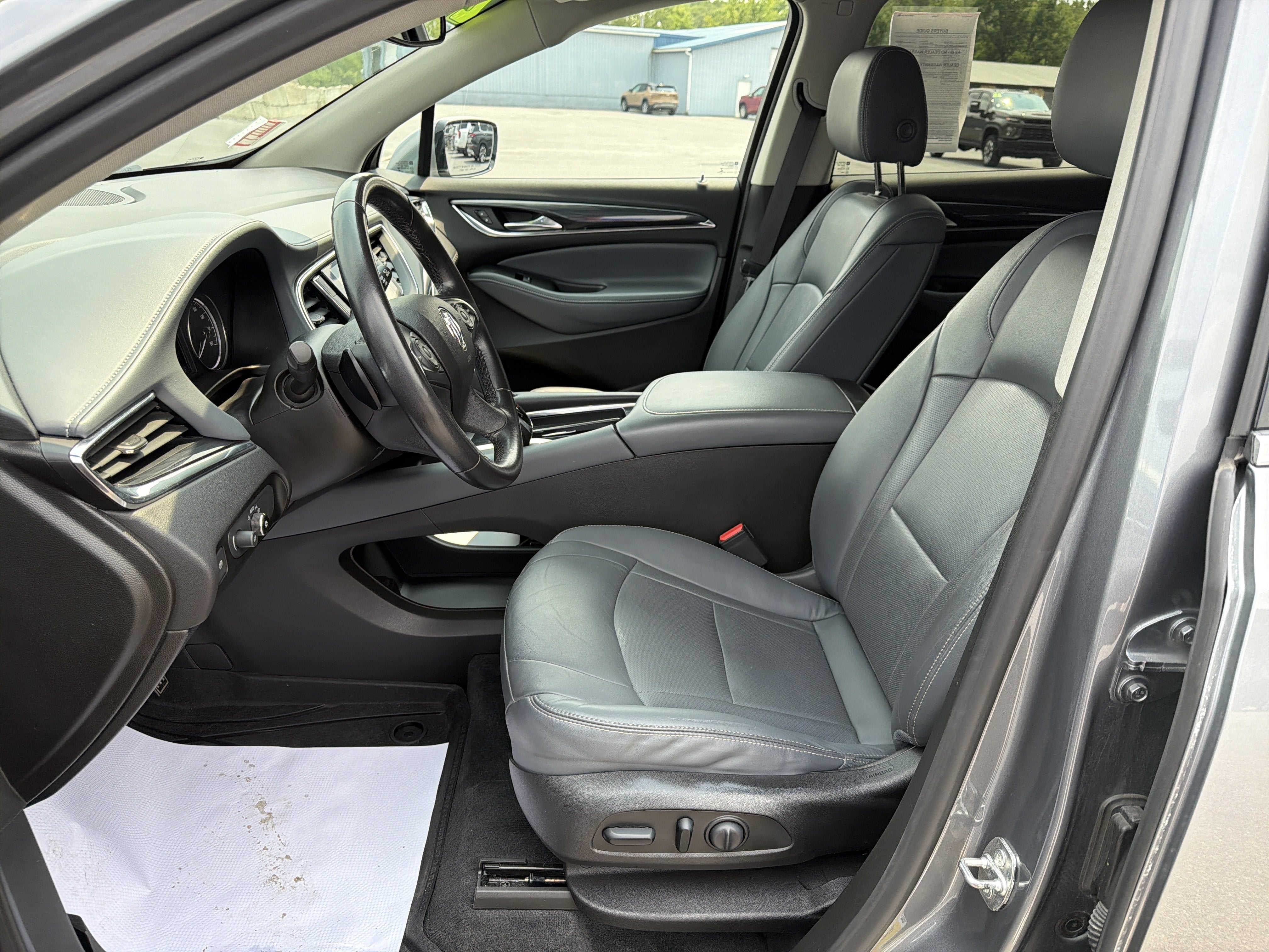 2021 Buick Enclave Essence