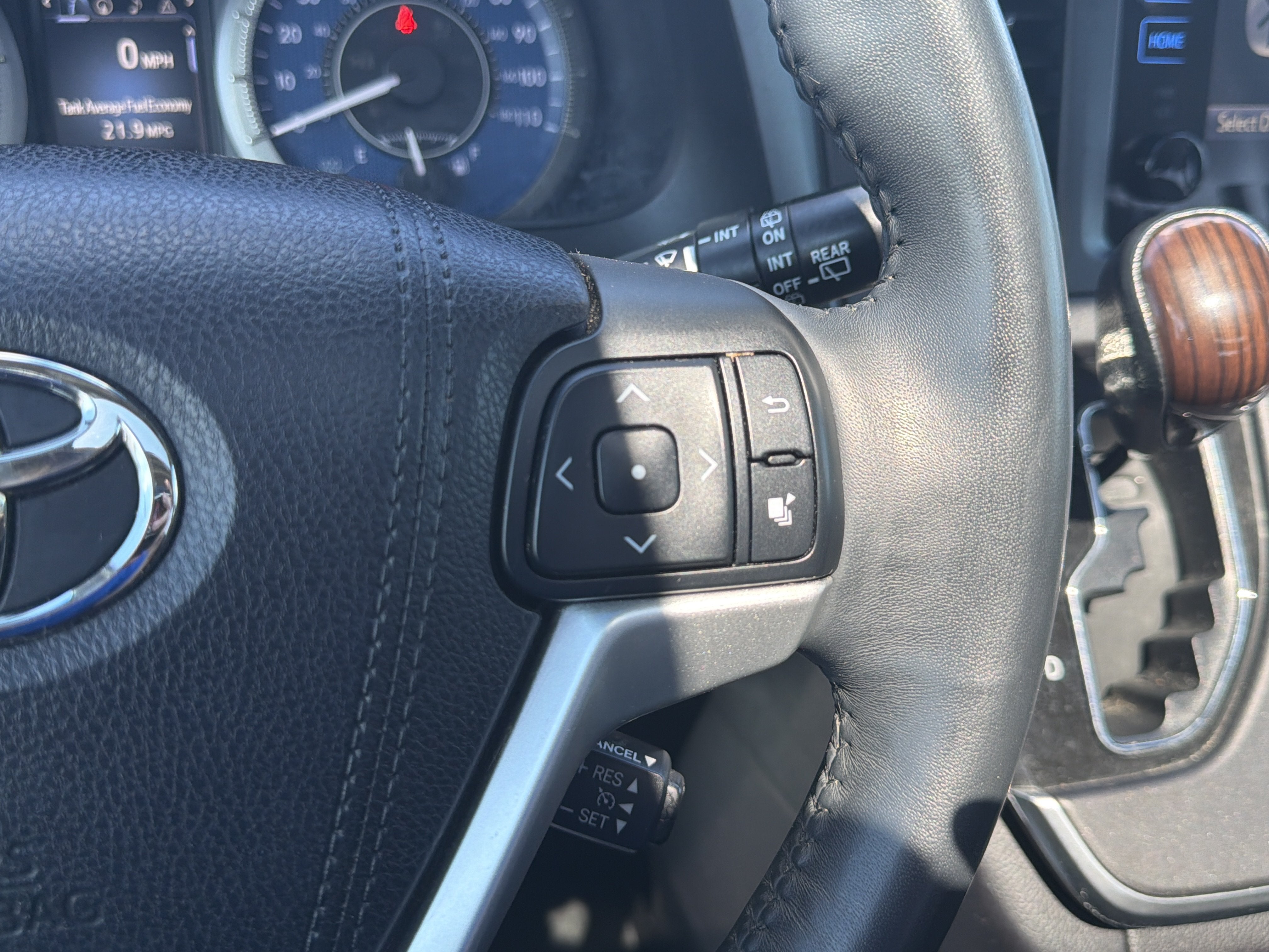 2017 Toyota Sienna XLE Auto Access Seat