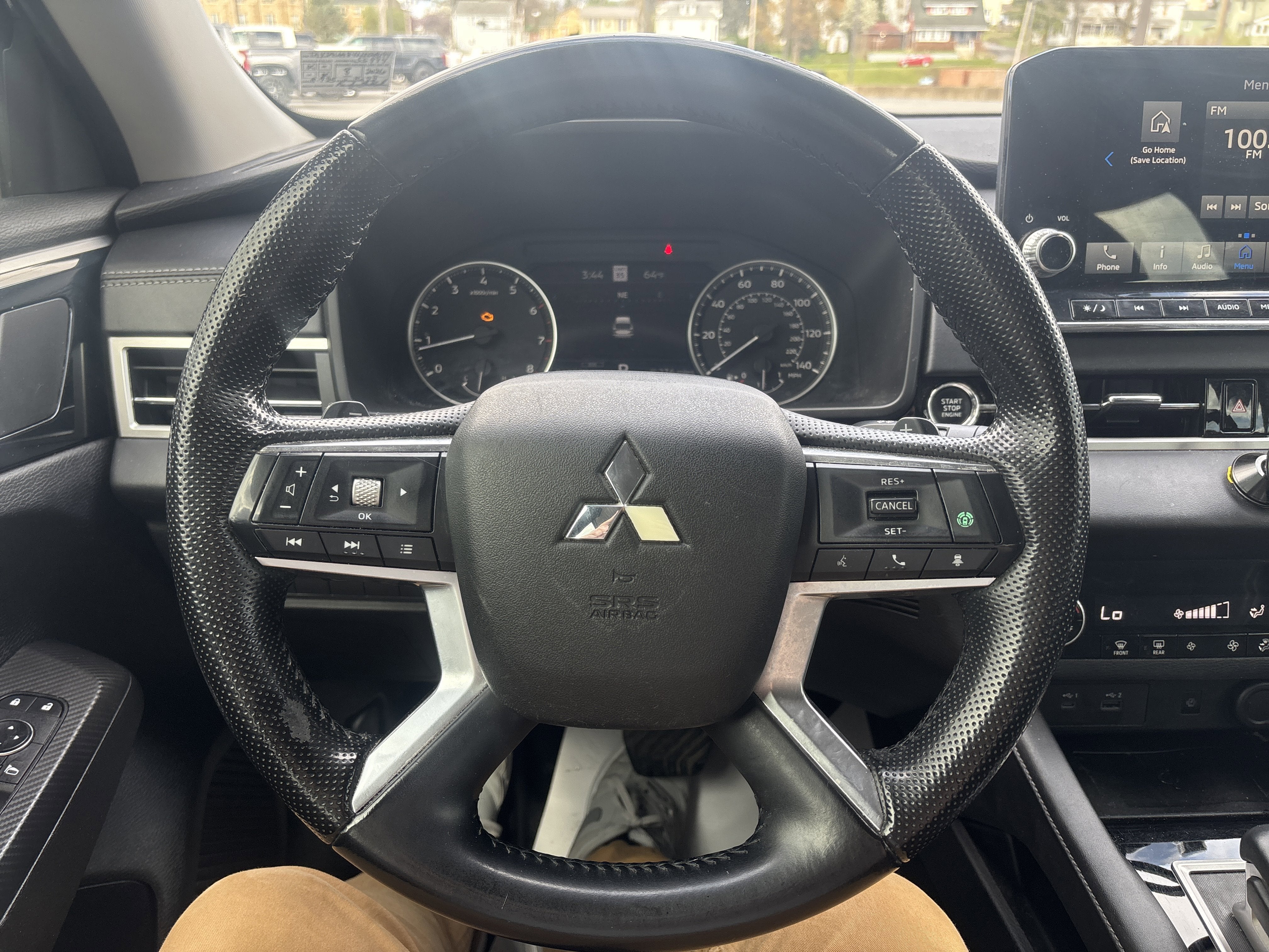 2022 Mitsubishi Outlander SE