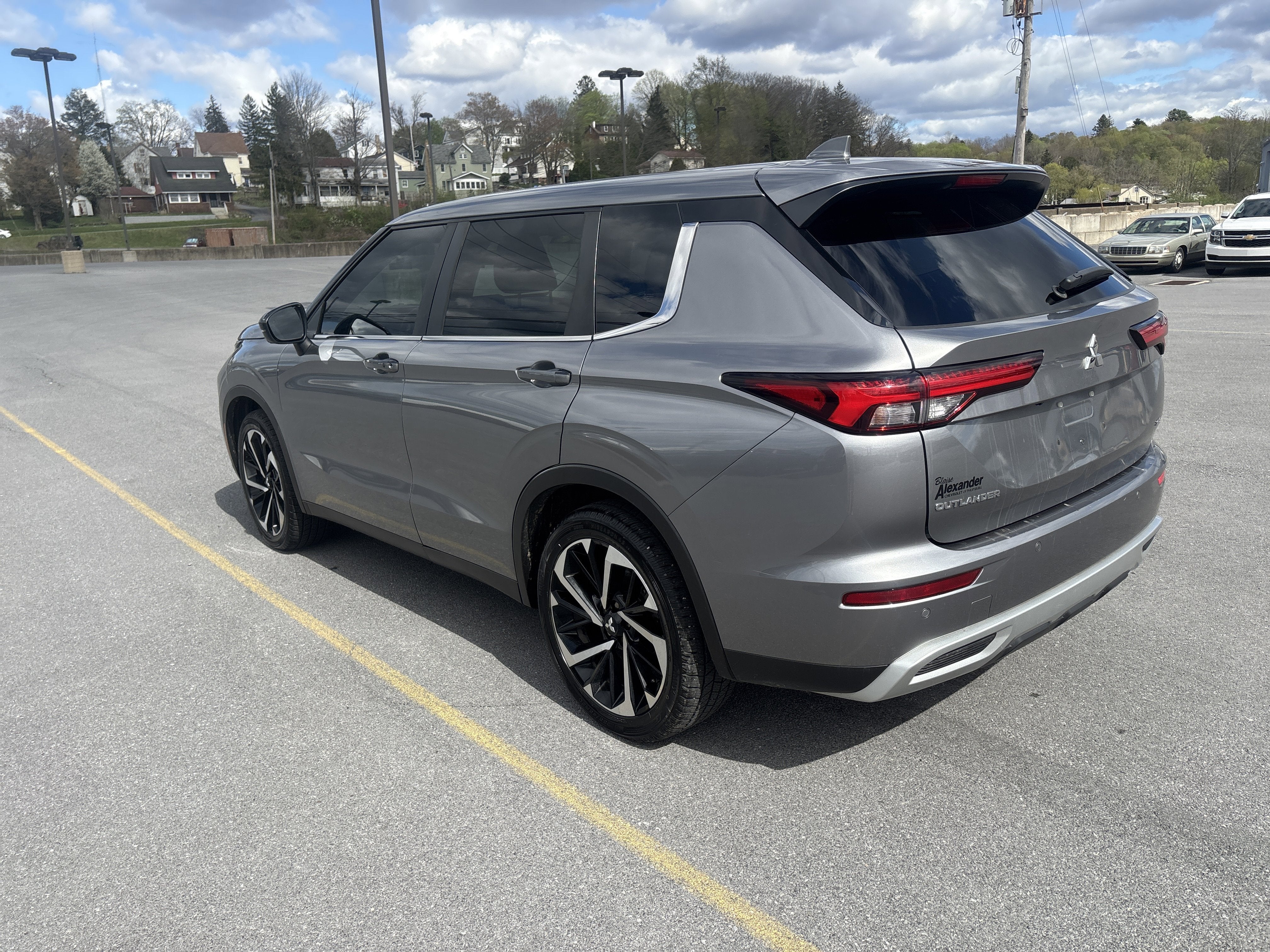 2022 Mitsubishi Outlander SE