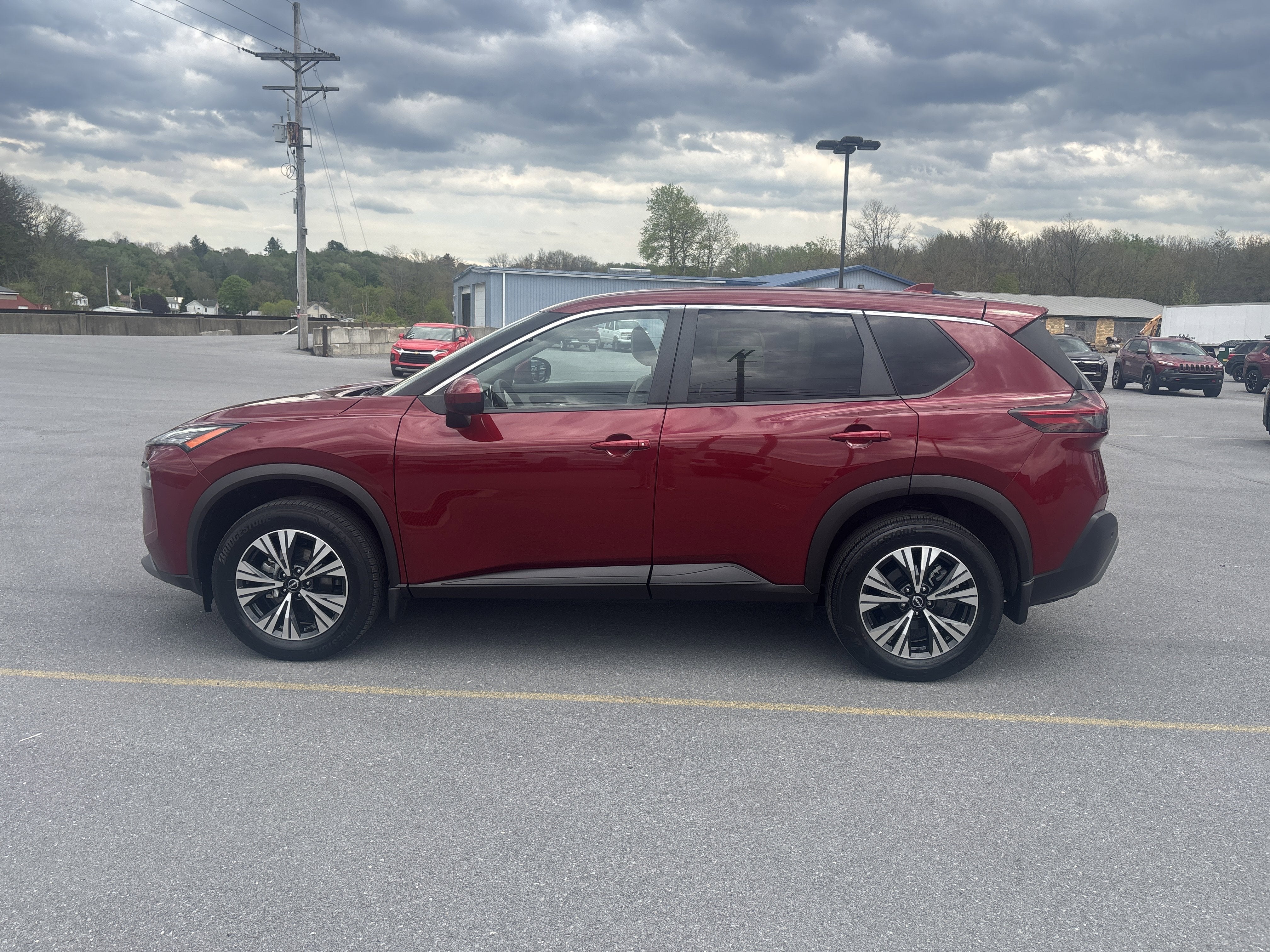 2023 Nissan Rogue SV