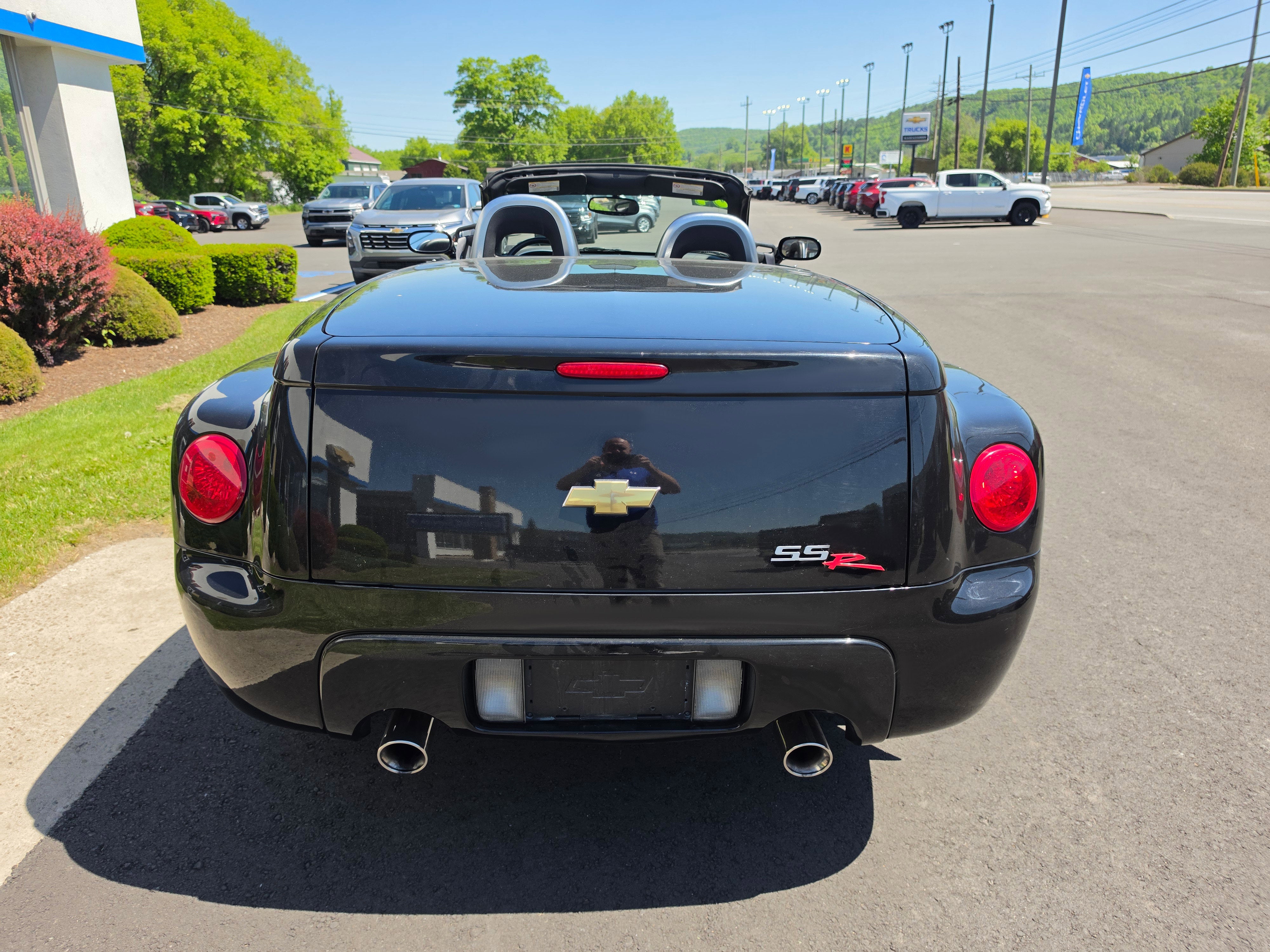 2004 Chevrolet SSR LS