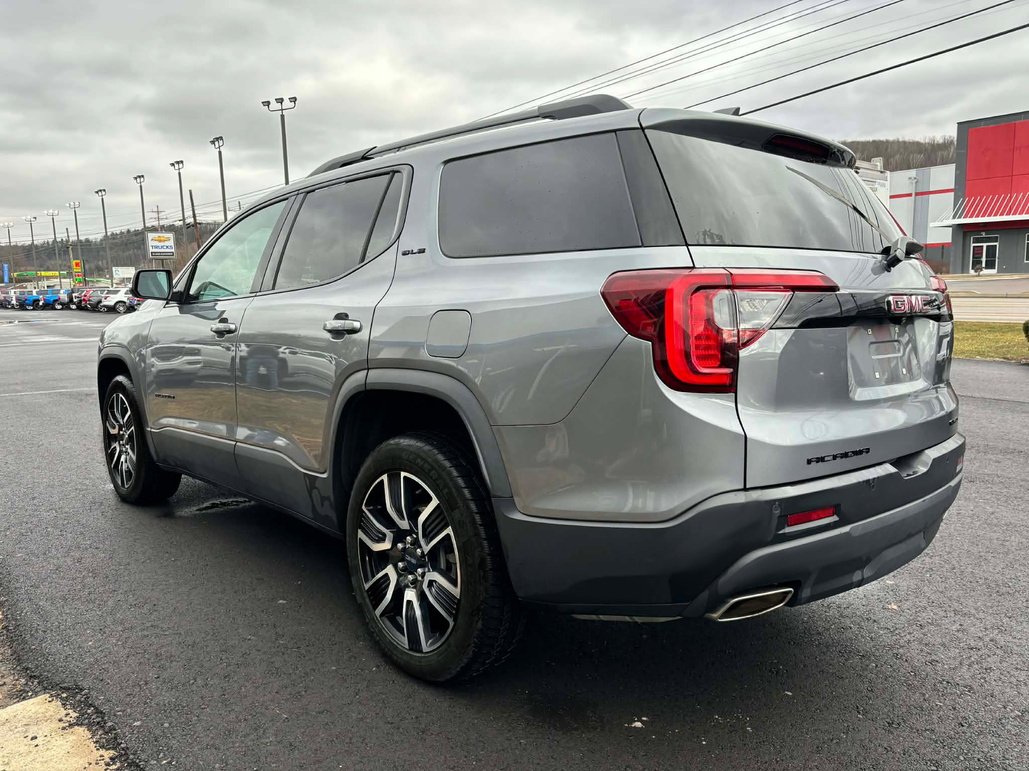 2021 GMC Acadia SLE