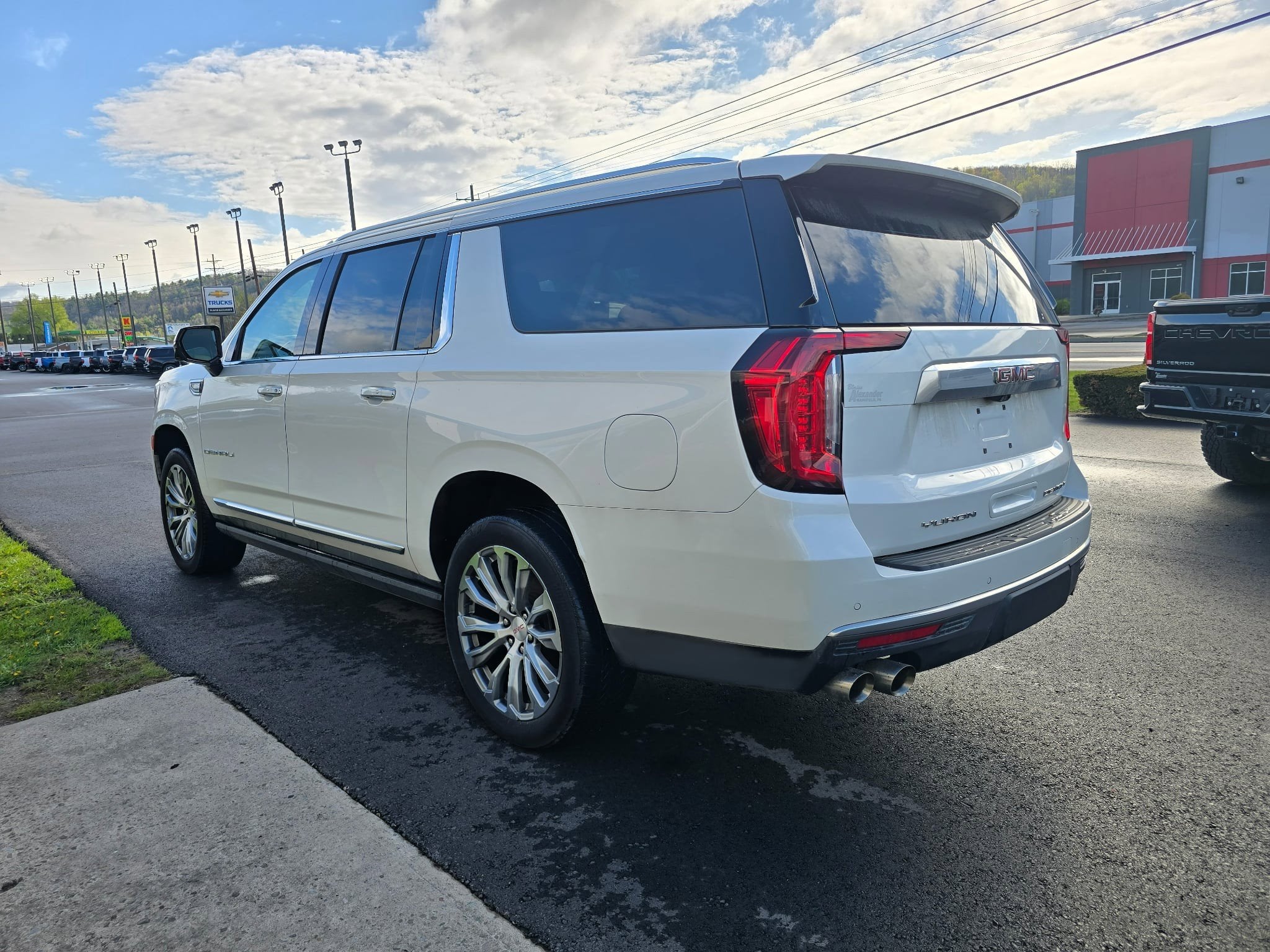 2022 GMC Yukon XL Denali