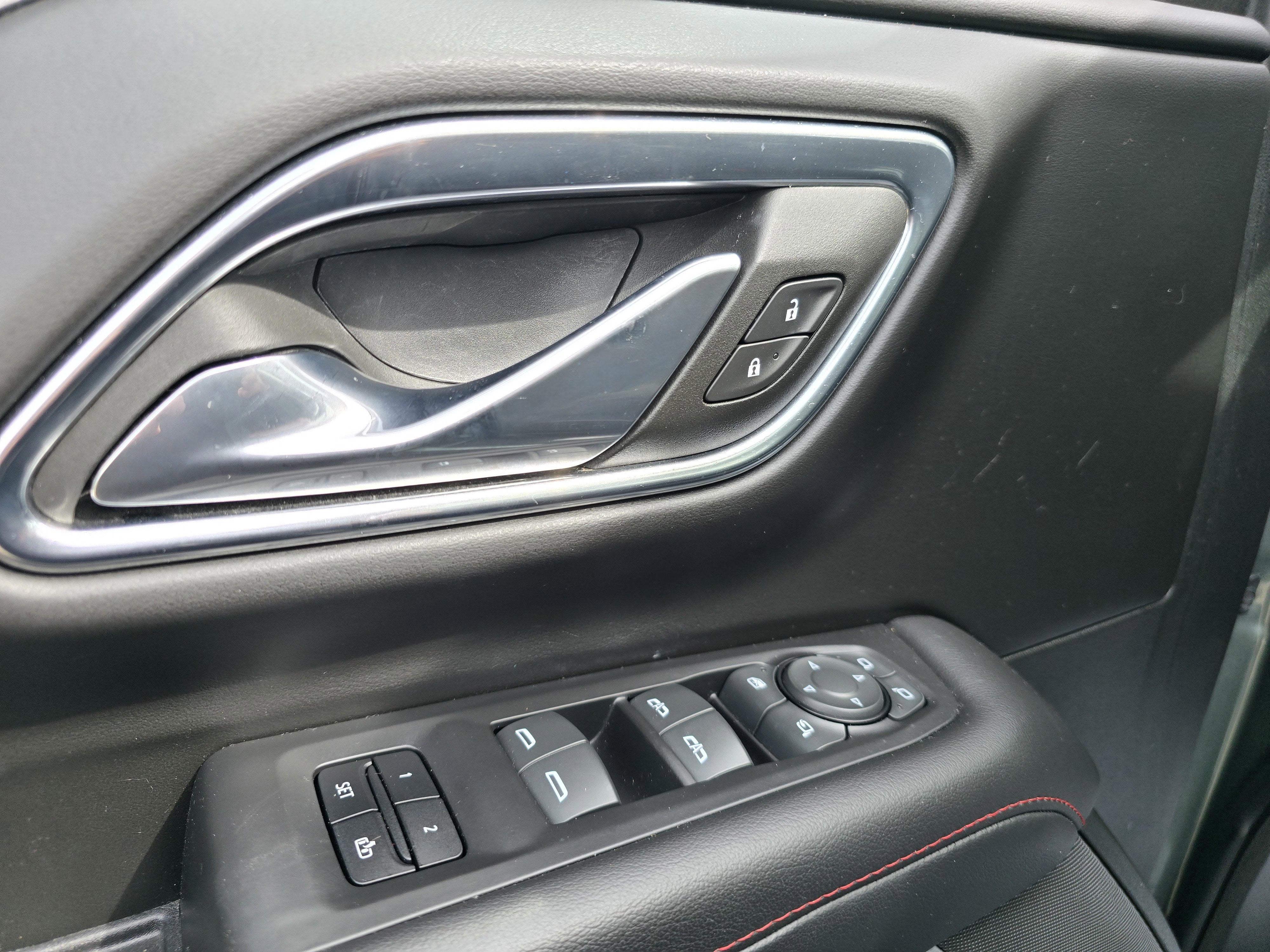 2023 Chevrolet Suburban RST