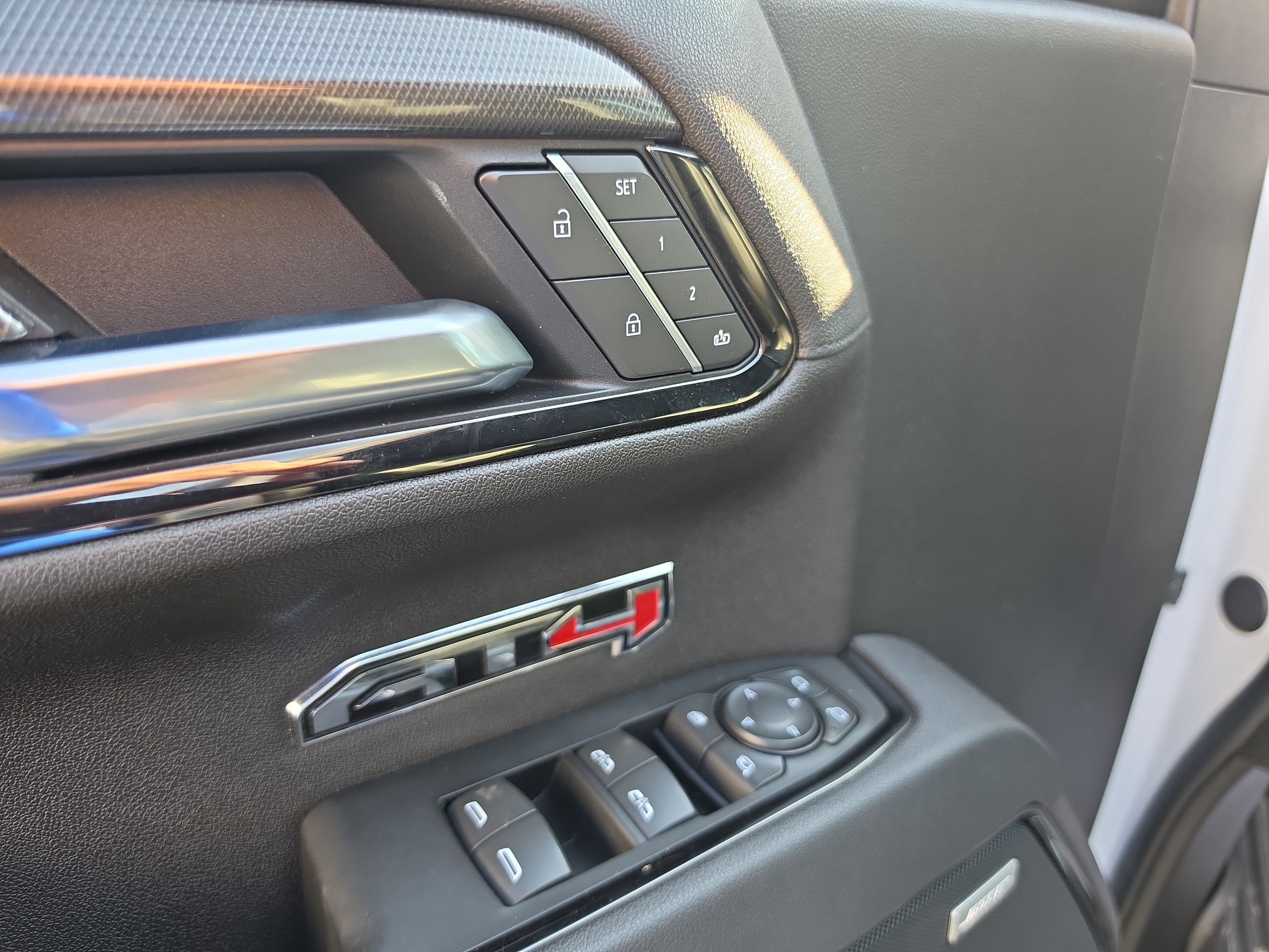 2025 GMC Sierra 1500 AT4