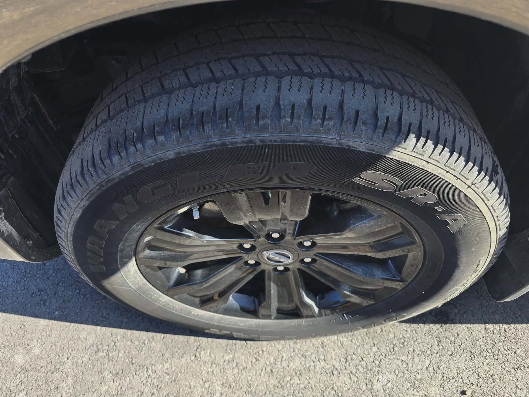 2024 Nissan Titan SV