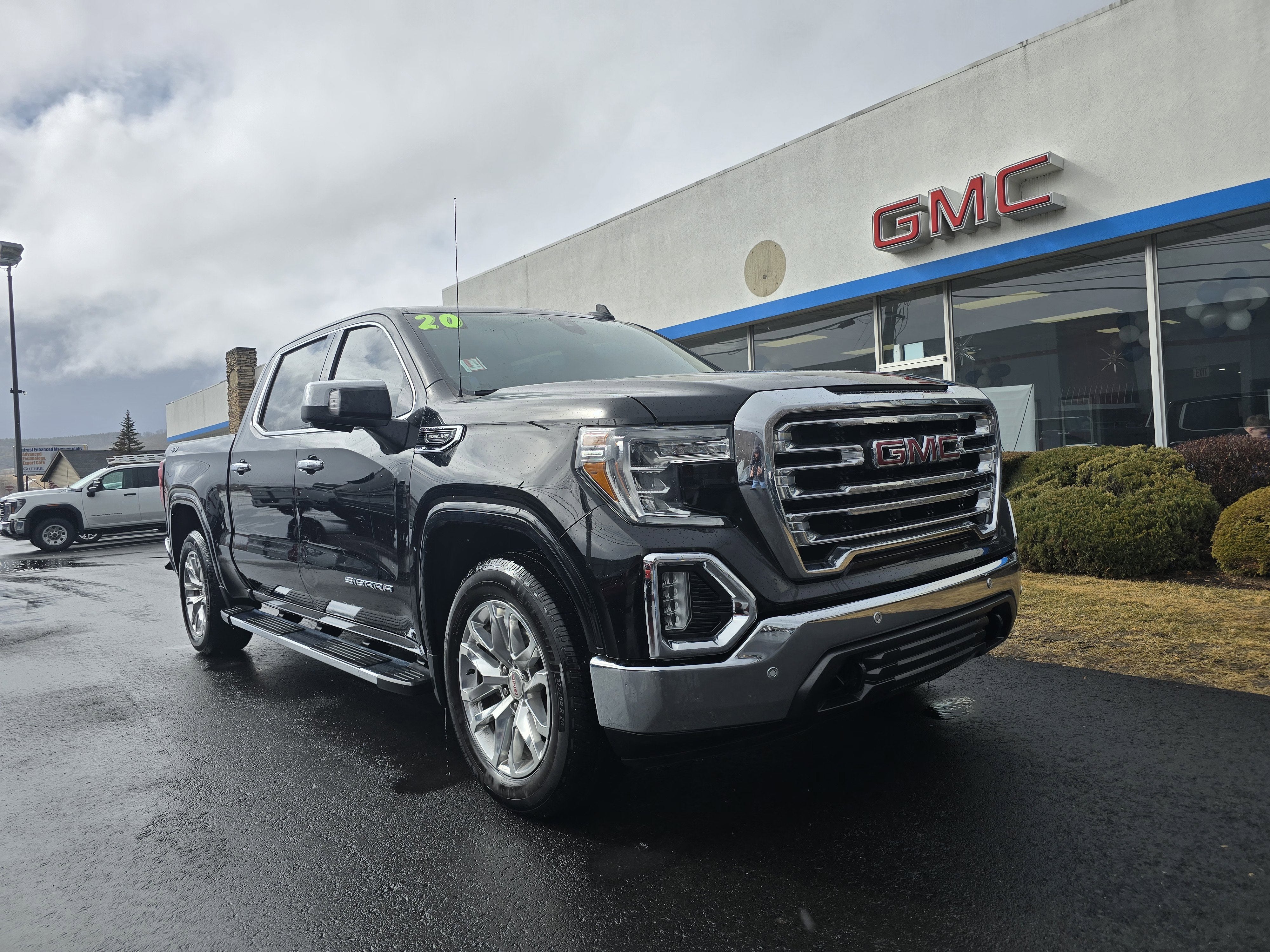 2020 GMC Sierra 1500 SLT