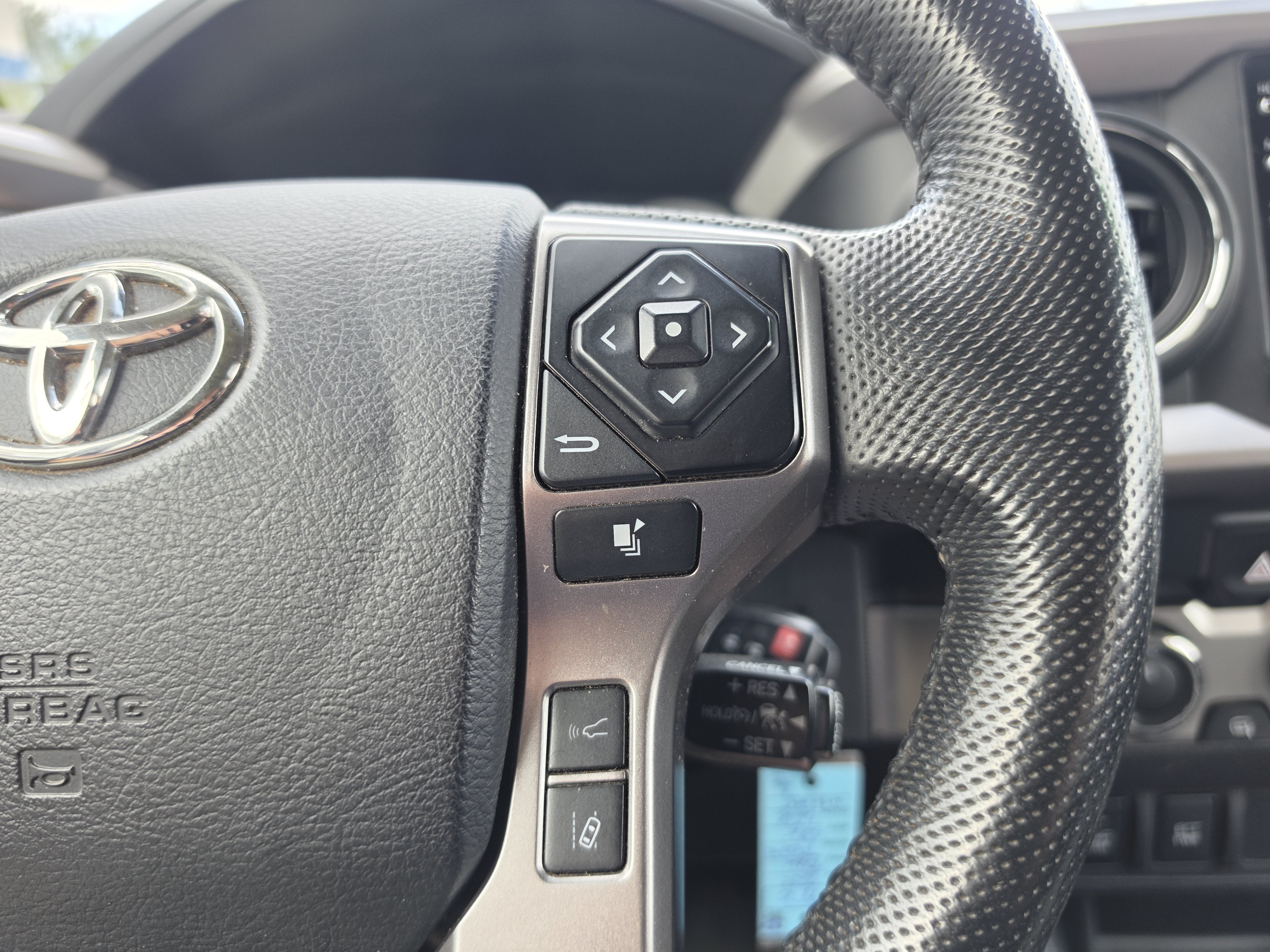 2022 Toyota Tacoma 4WD SR