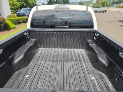 2022 Toyota Tacoma 4WD SR