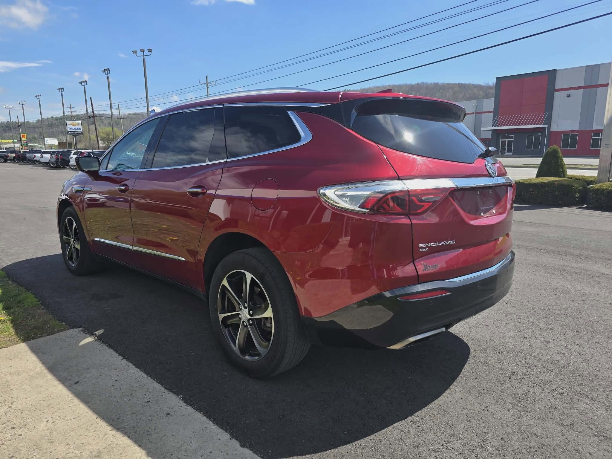2023 Buick Enclave Essence