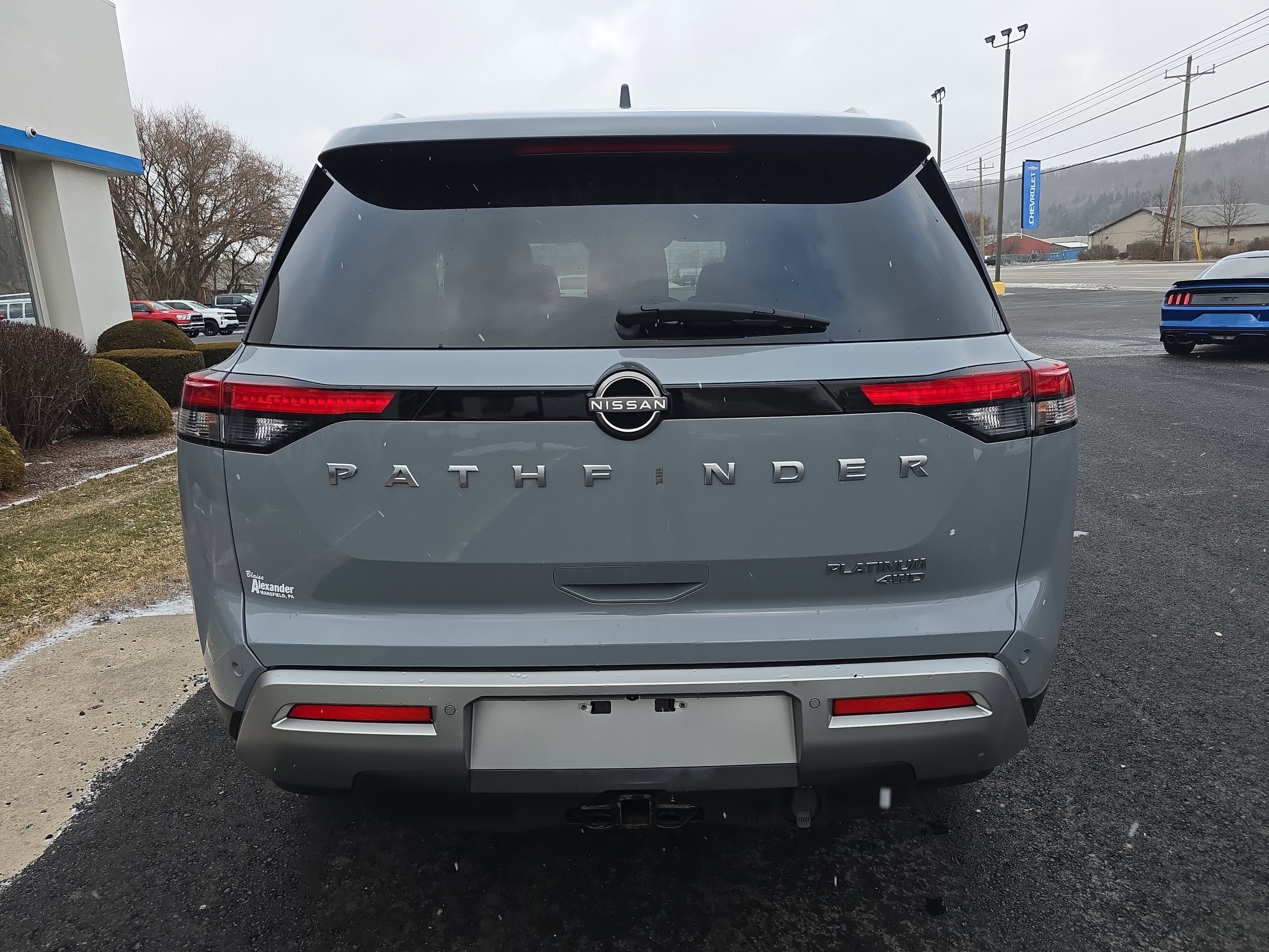 2023 Nissan Pathfinder Platinum