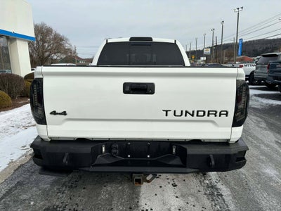 2014 Toyota Tundra 4WD Truck SR