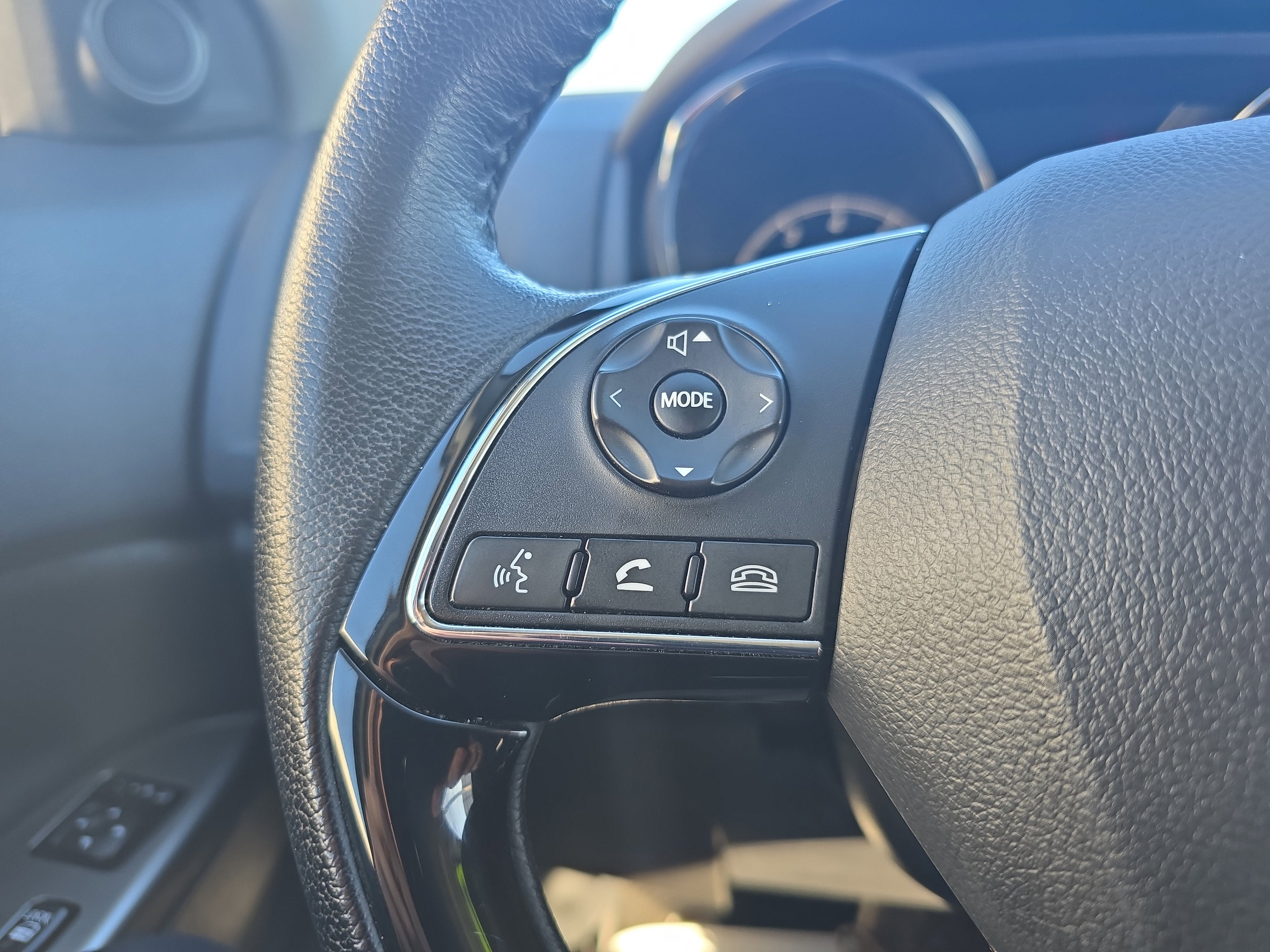 2025 Mitsubishi Outlander Sport S