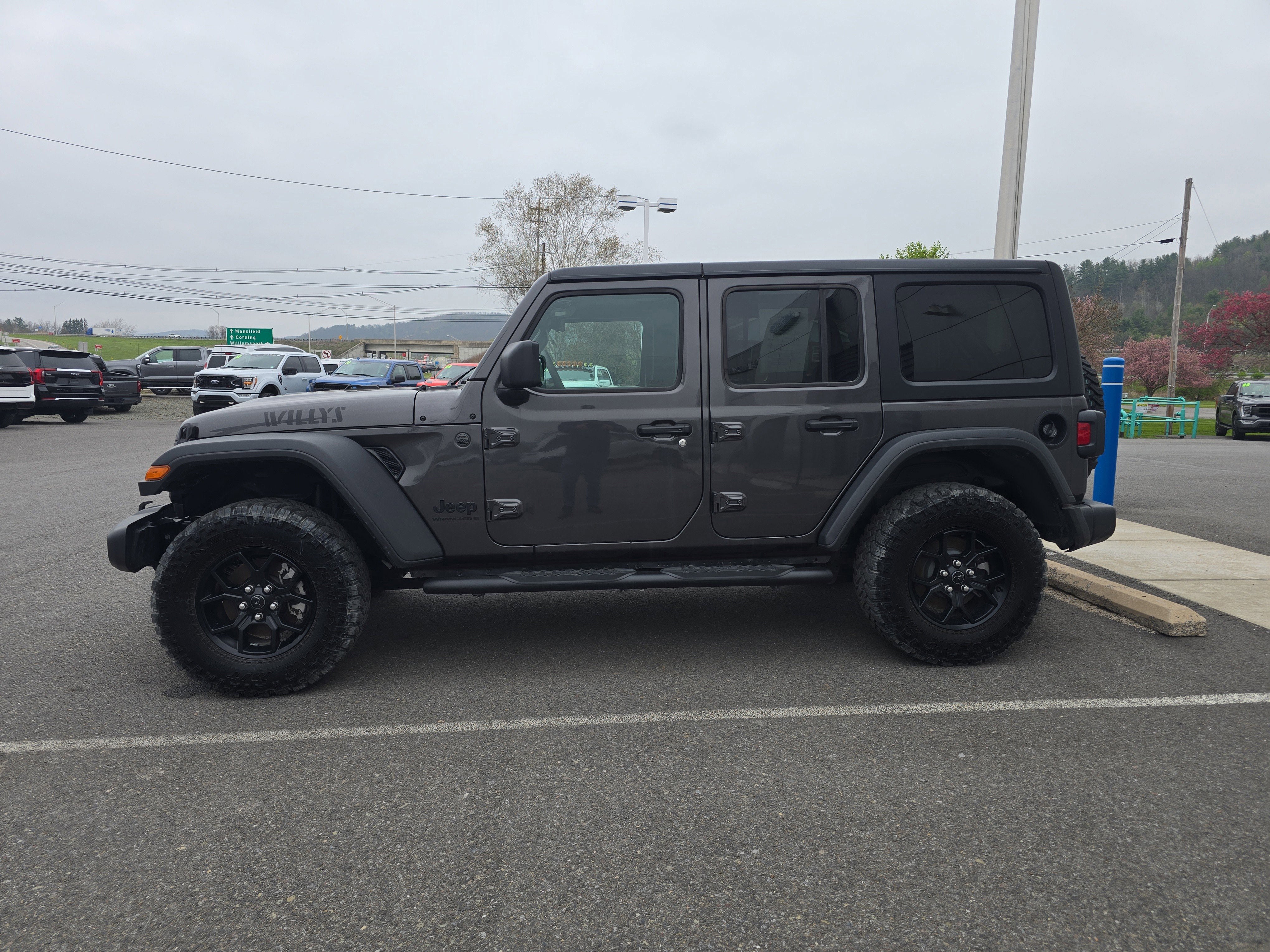 2024 Jeep Wrangler Willys