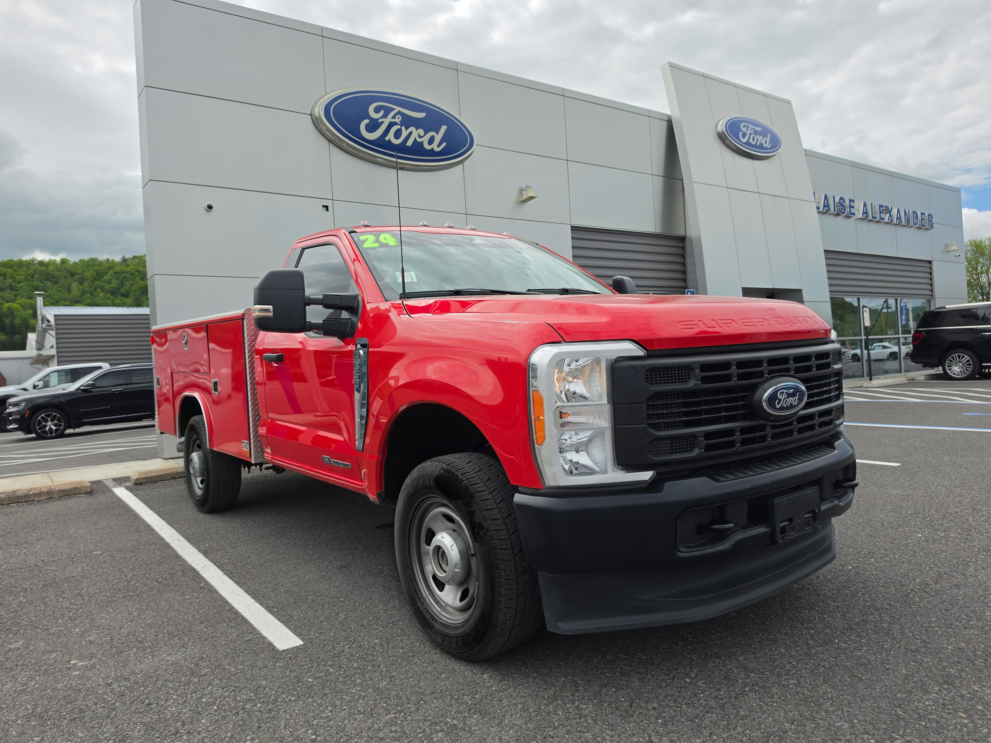 2024 Ford Super Duty F-350 SRW XL