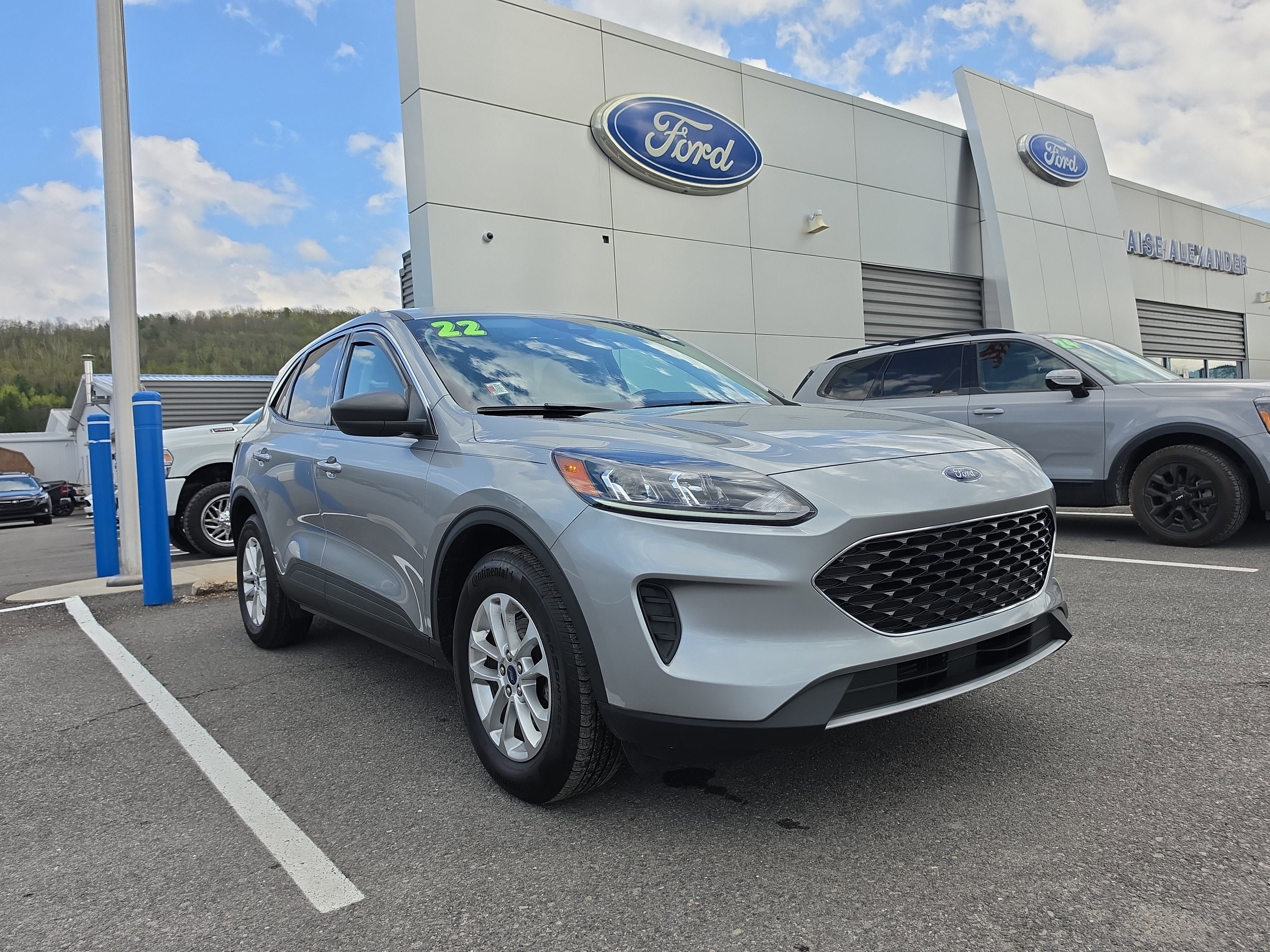 2022 Ford Escape SE
