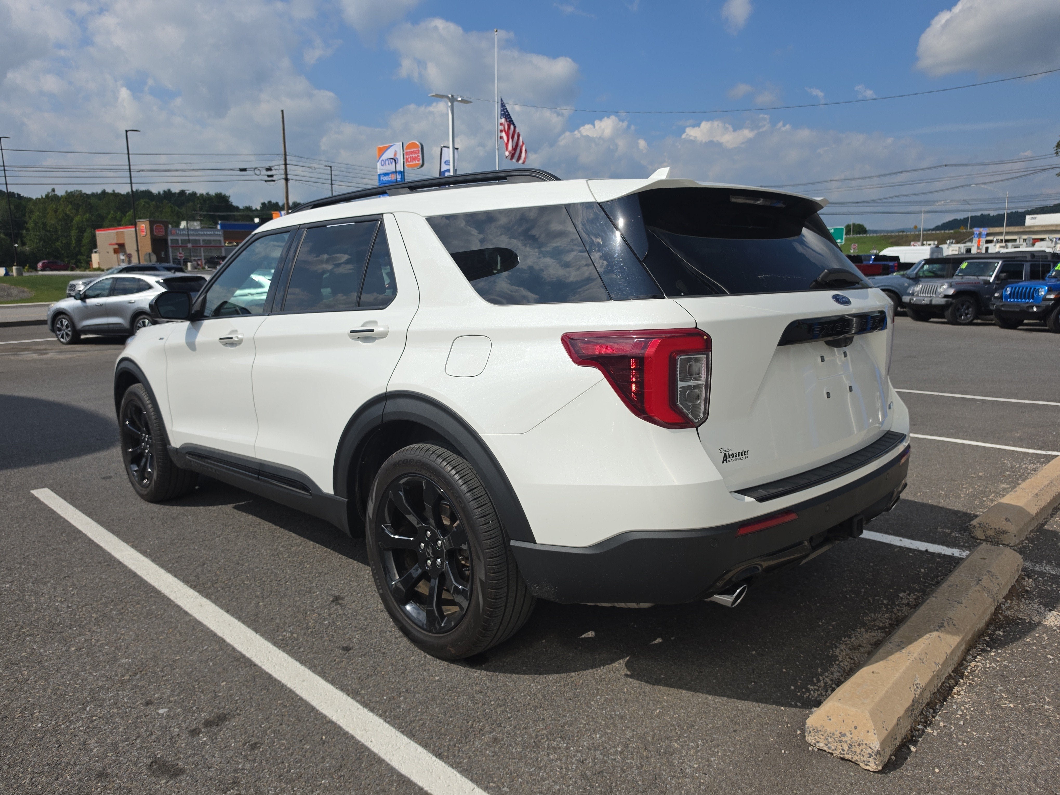 2022 Ford Explorer ST-Line