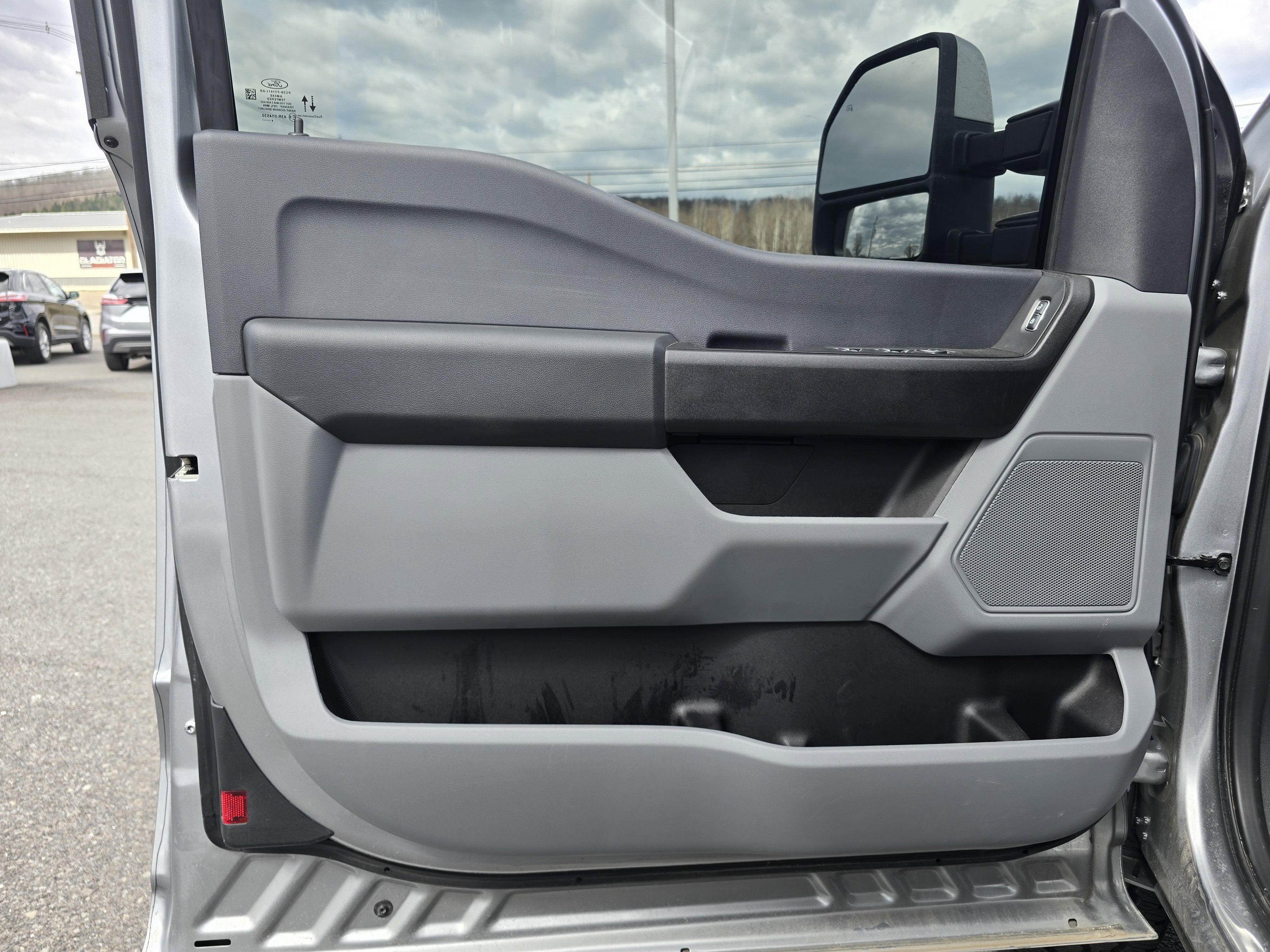 2024 Ford Super Duty F-250 SRW XL