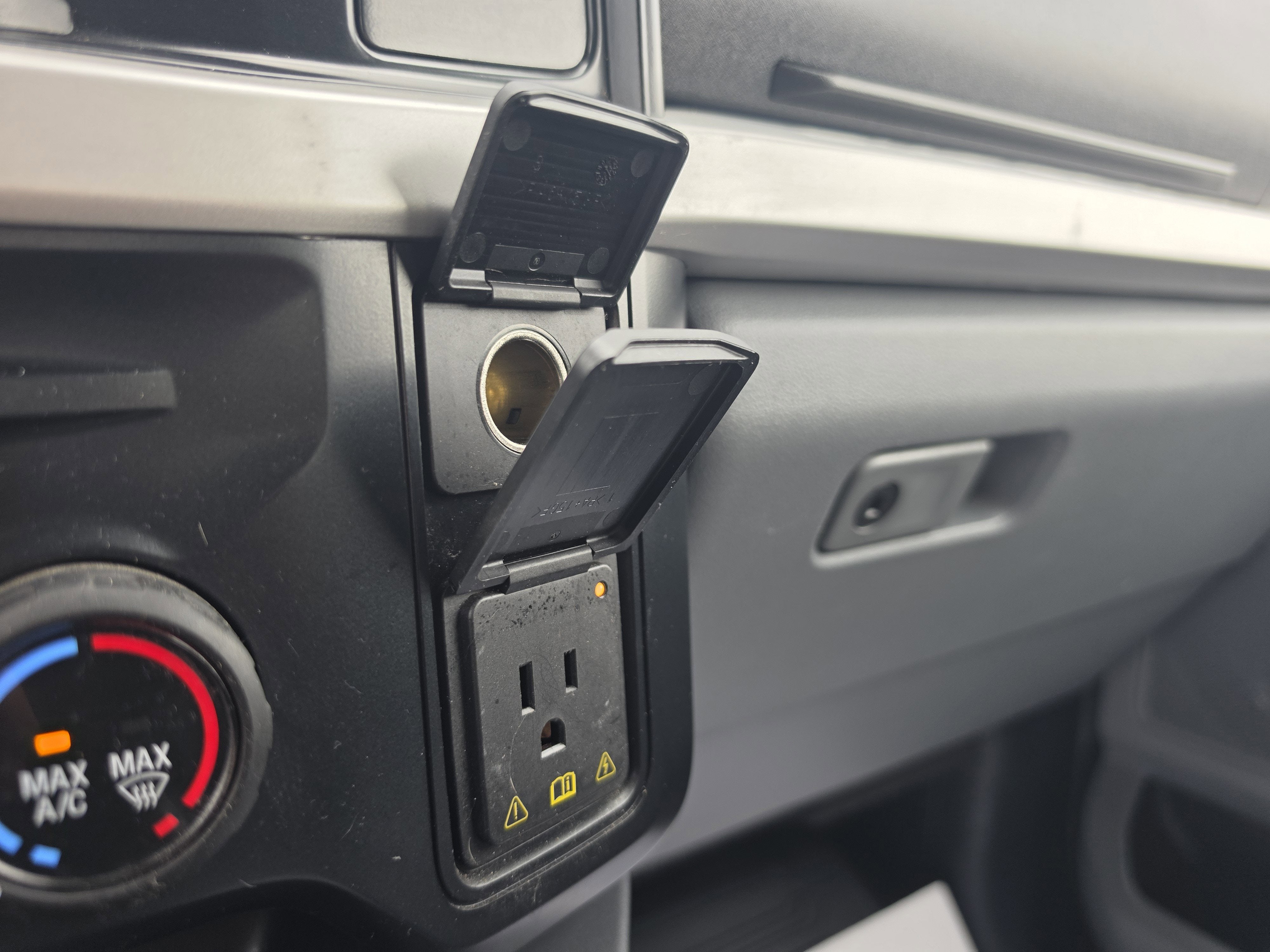 2024 Ford Super Duty F-450 DRW XLT